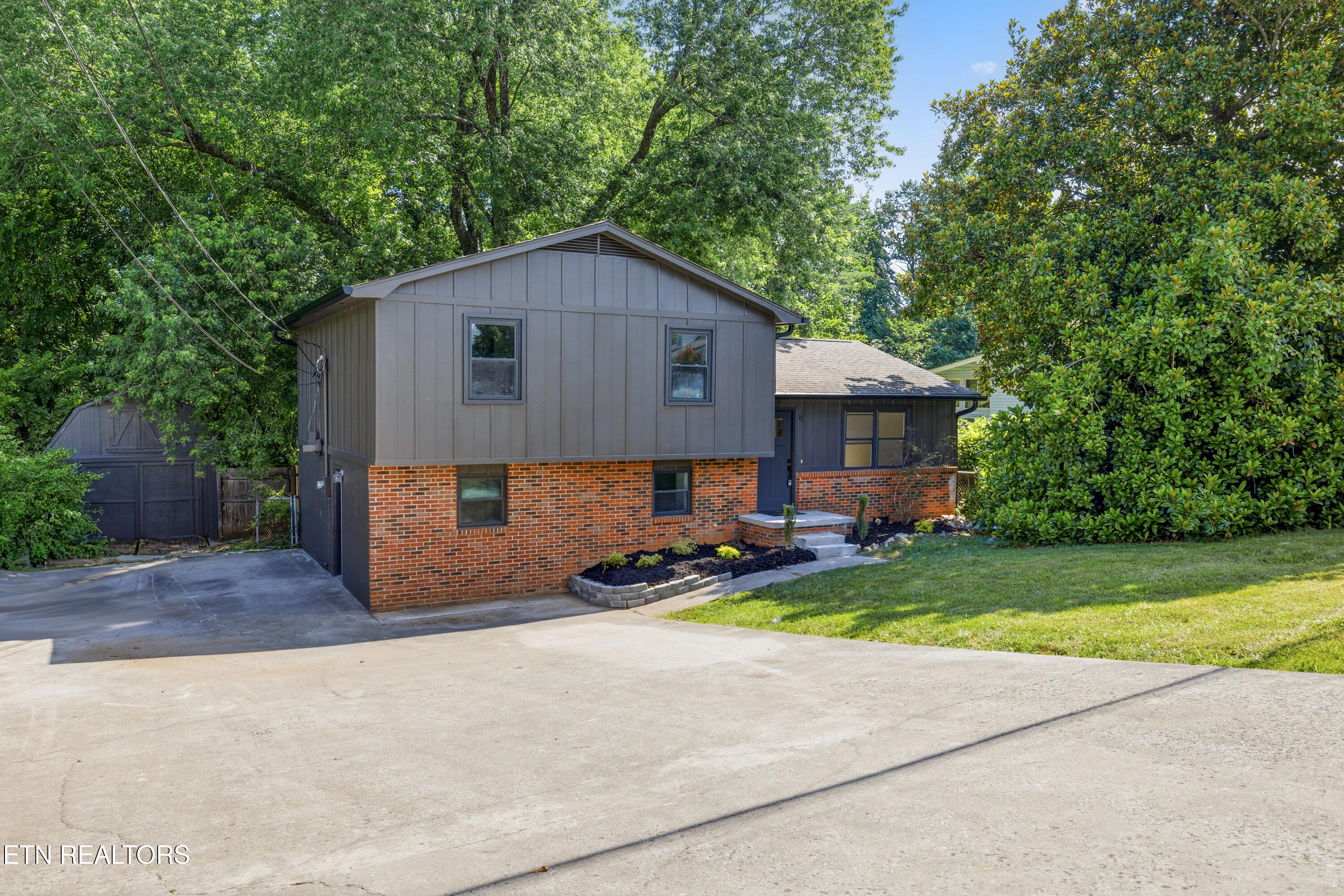 6015 John May Drive Knoxville TN 37921