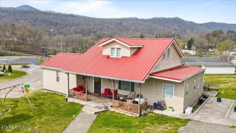 111 Longfield Road Rocky Top TN 37769