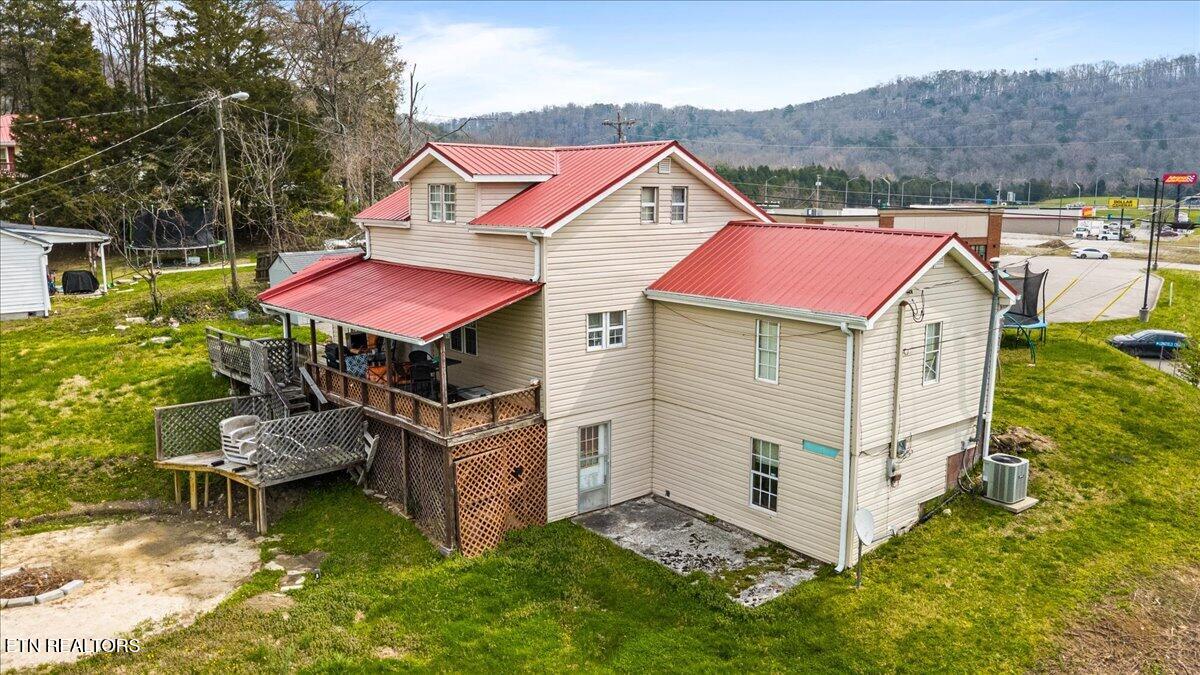 111 Longfield Road Rocky Top TN 37769