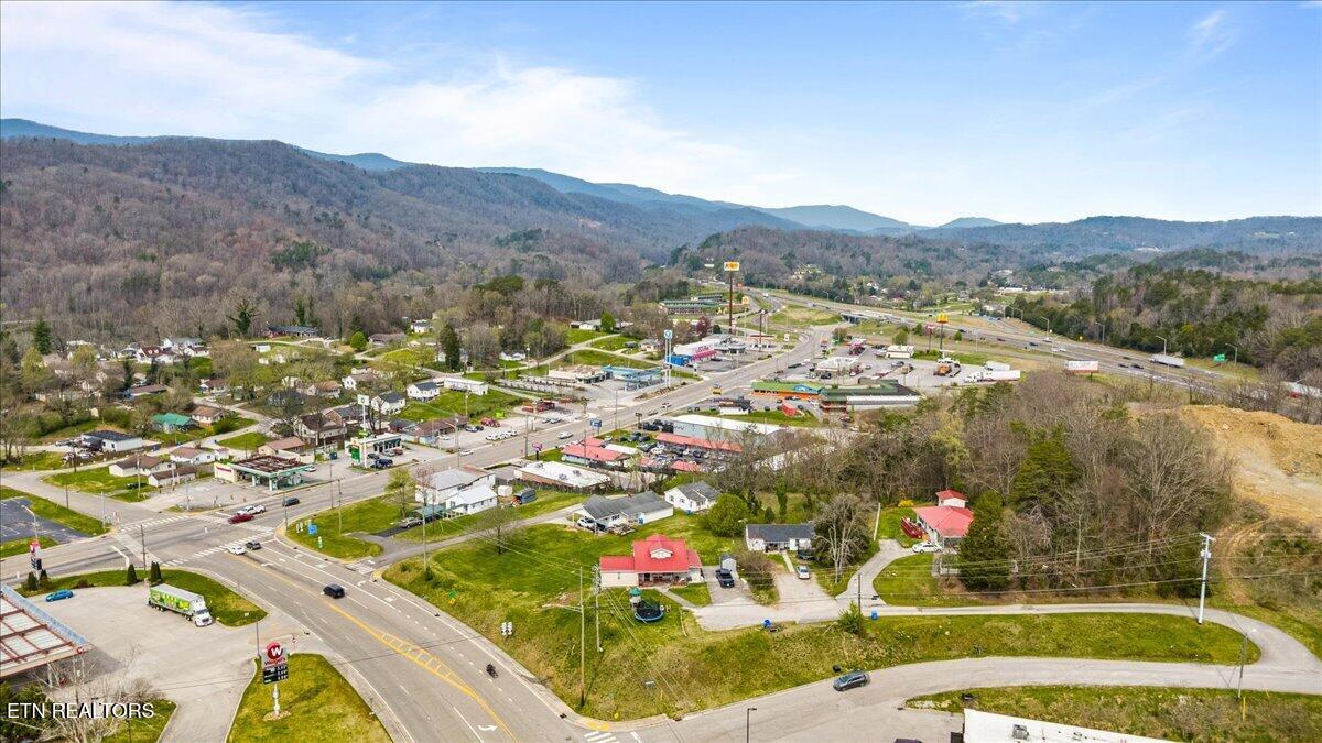 111 Longfield Road Rocky Top TN 37769