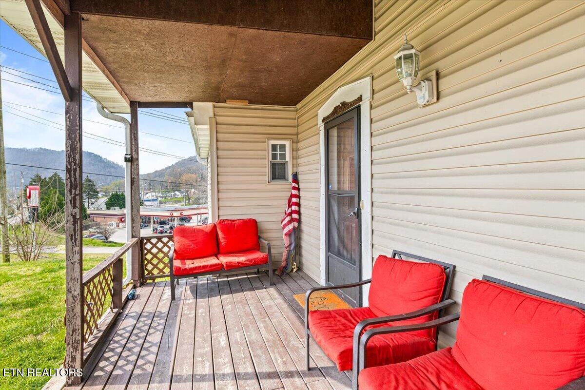 111 Longfield Road Rocky Top TN 37769