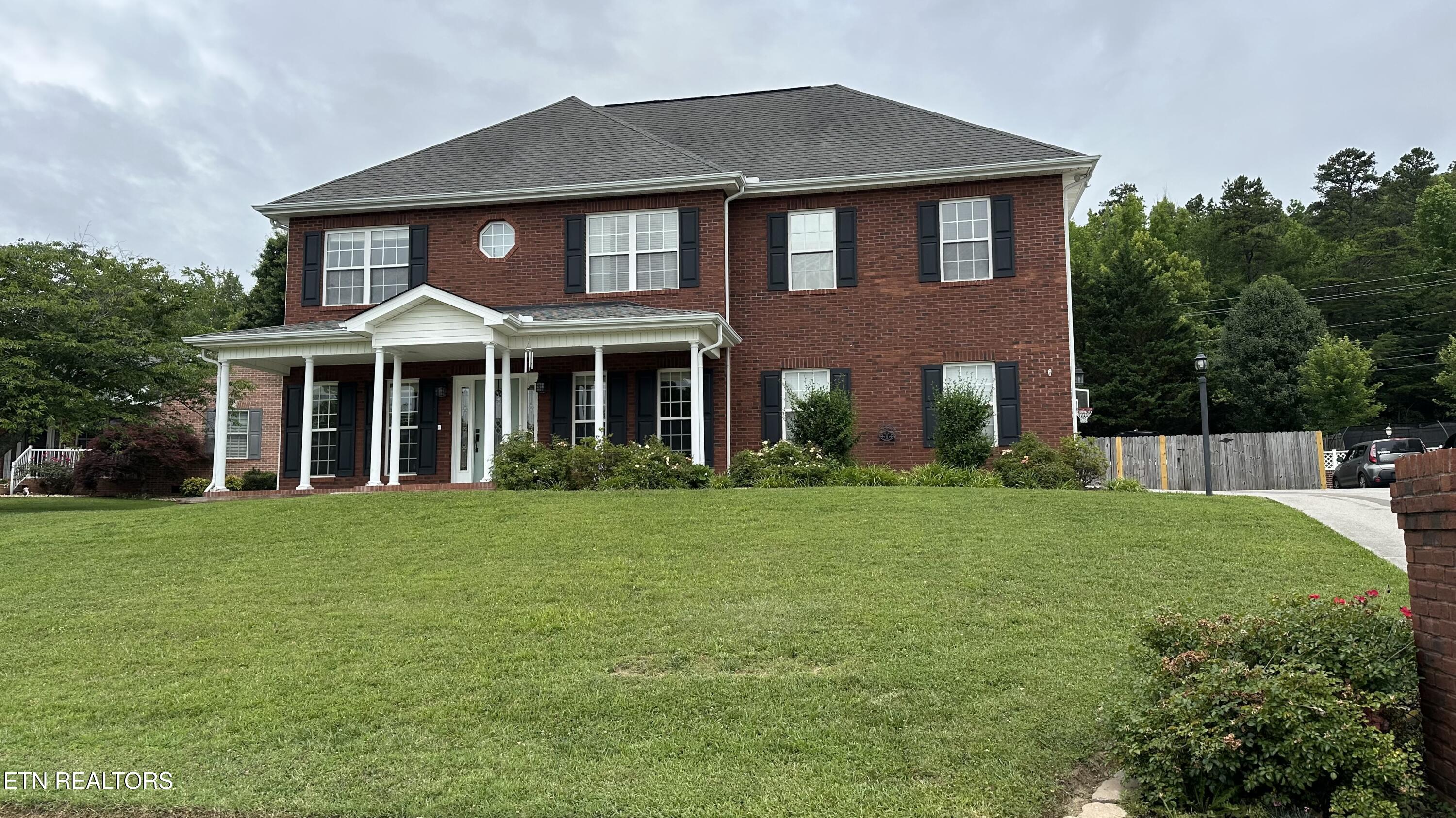 1145 Paxton Drive Knoxville TN 37918