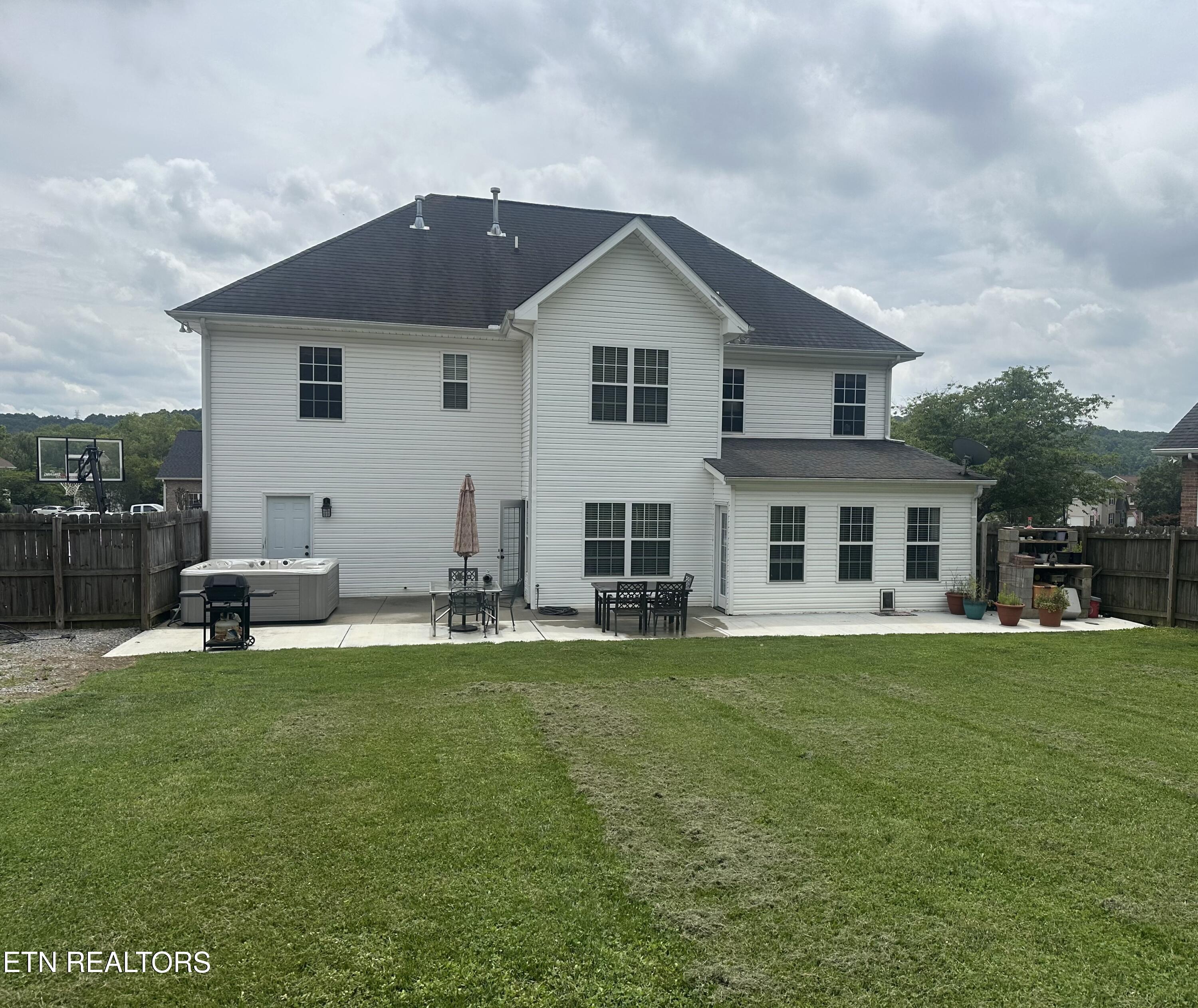 1145 Paxton Drive Knoxville TN 37918