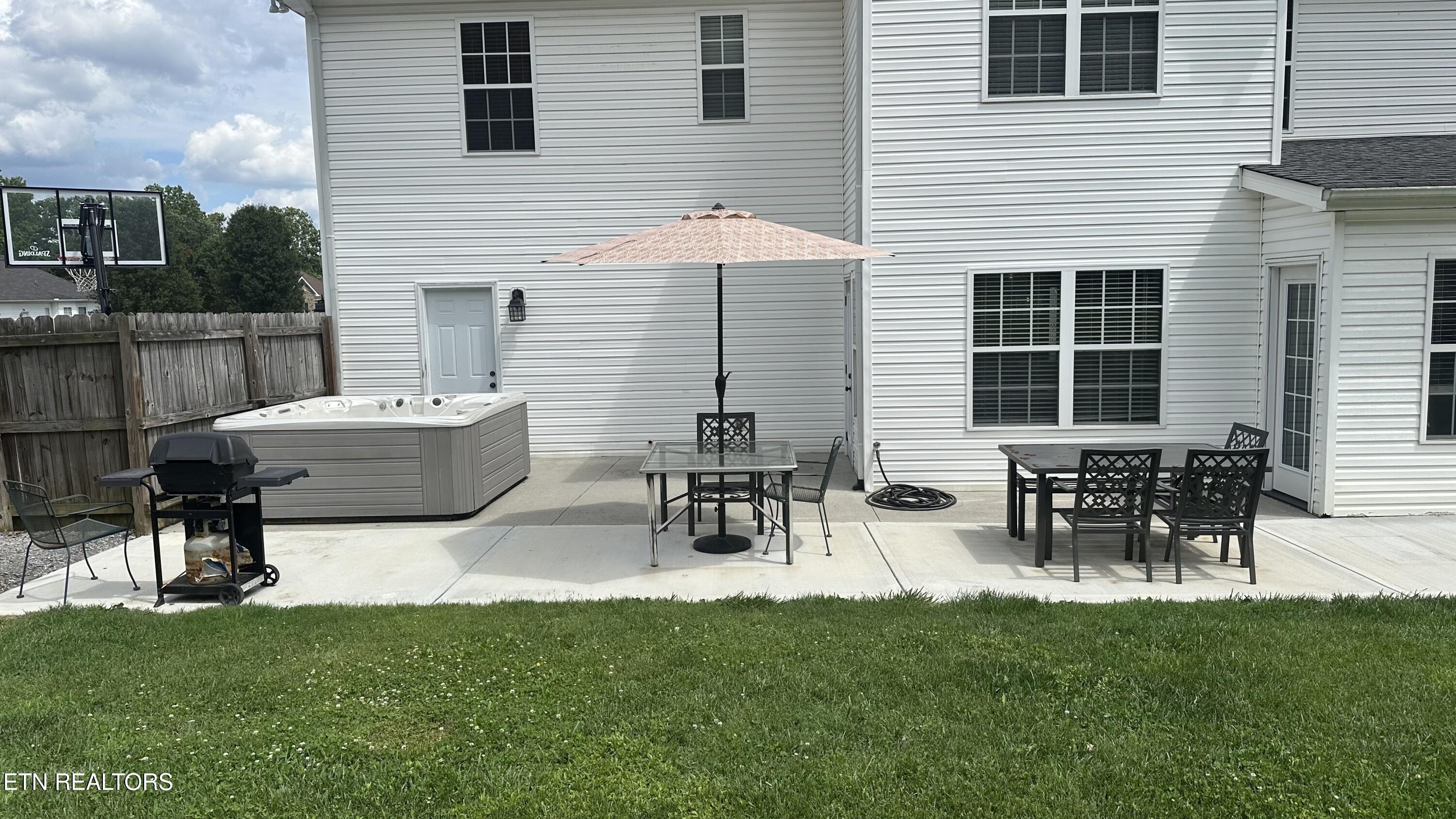 1145 Paxton Drive Knoxville TN 37918