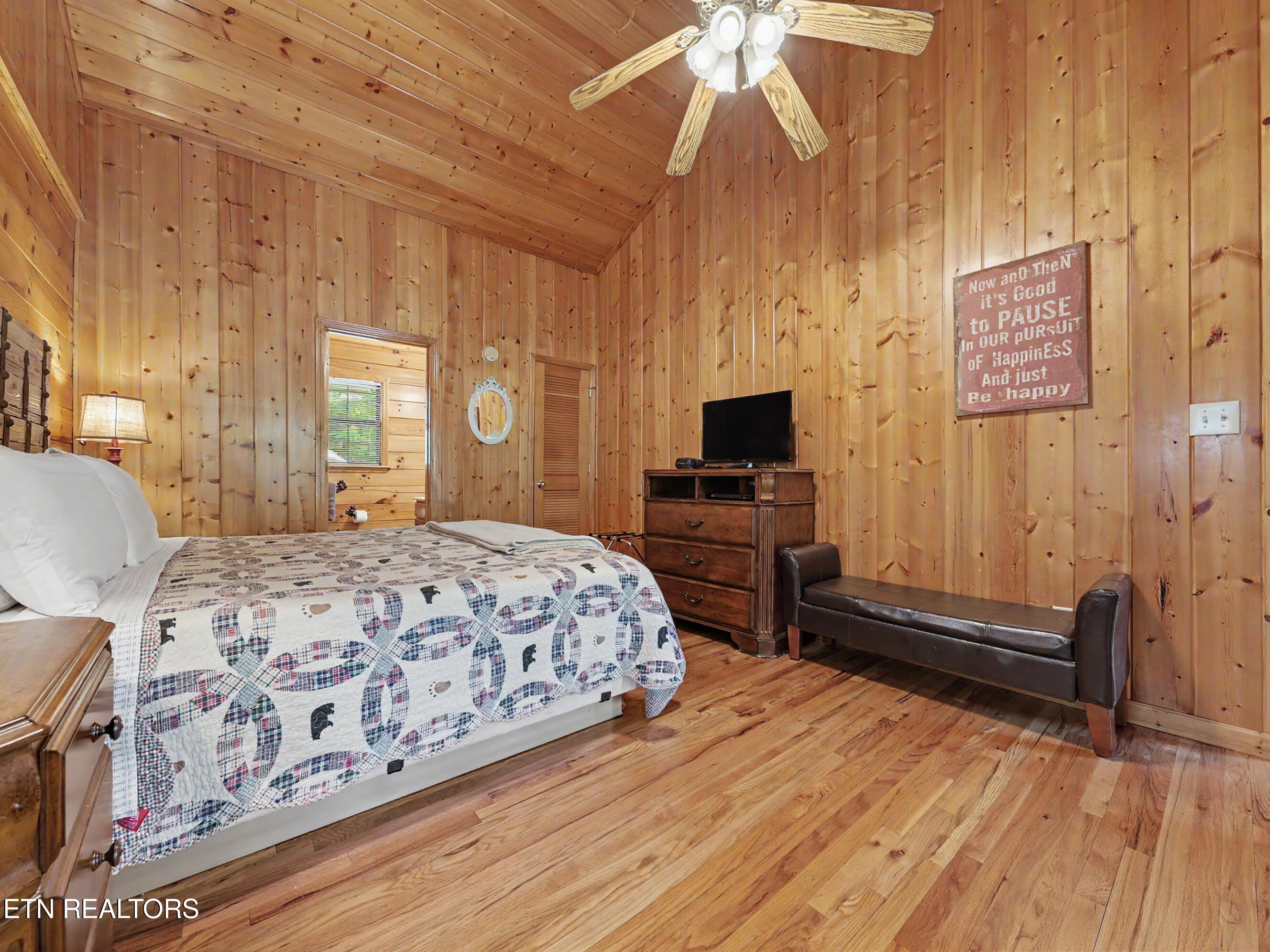 1609 Pinewood Way Sevierville TN 37862