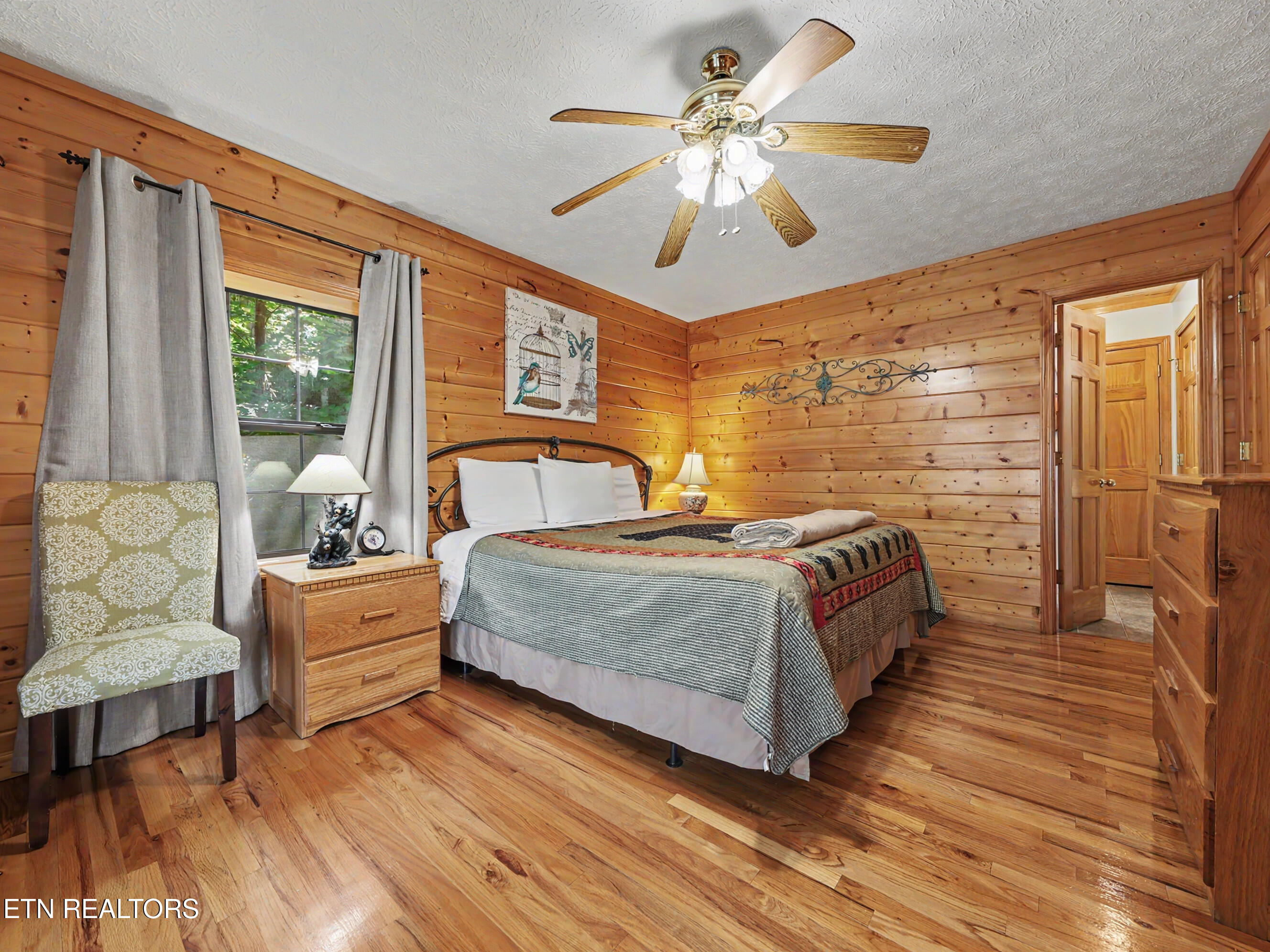 1609 Pinewood Way Sevierville TN 37862