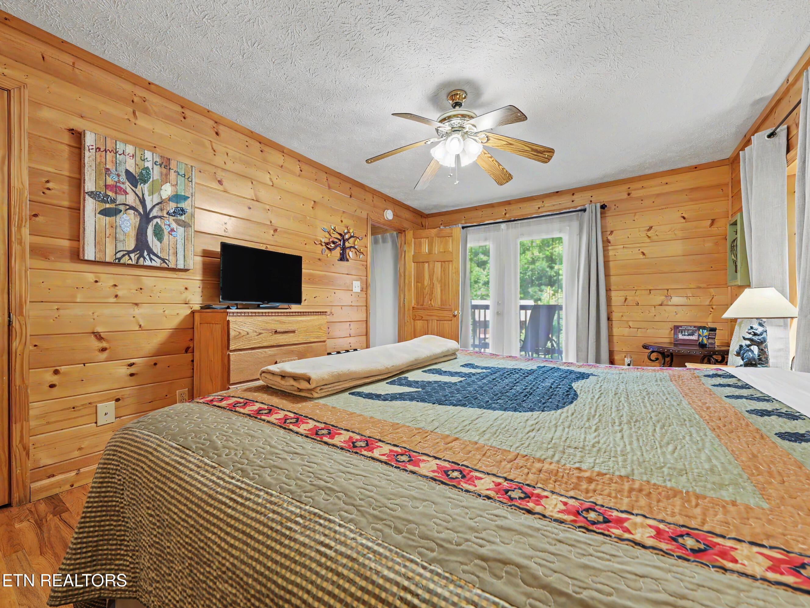 1609 Pinewood Way Sevierville TN 37862