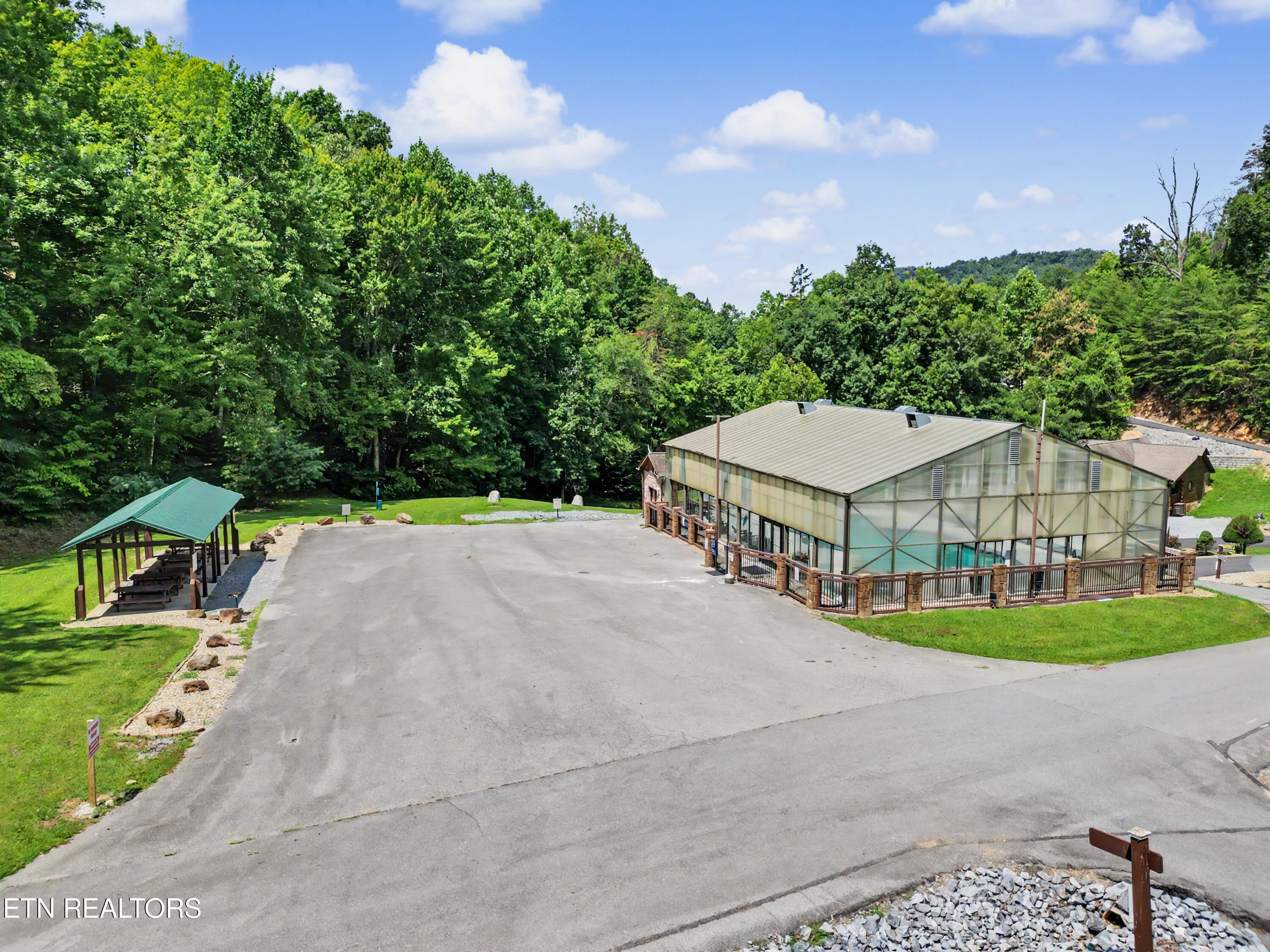 1609 Pinewood Way Sevierville TN 37862