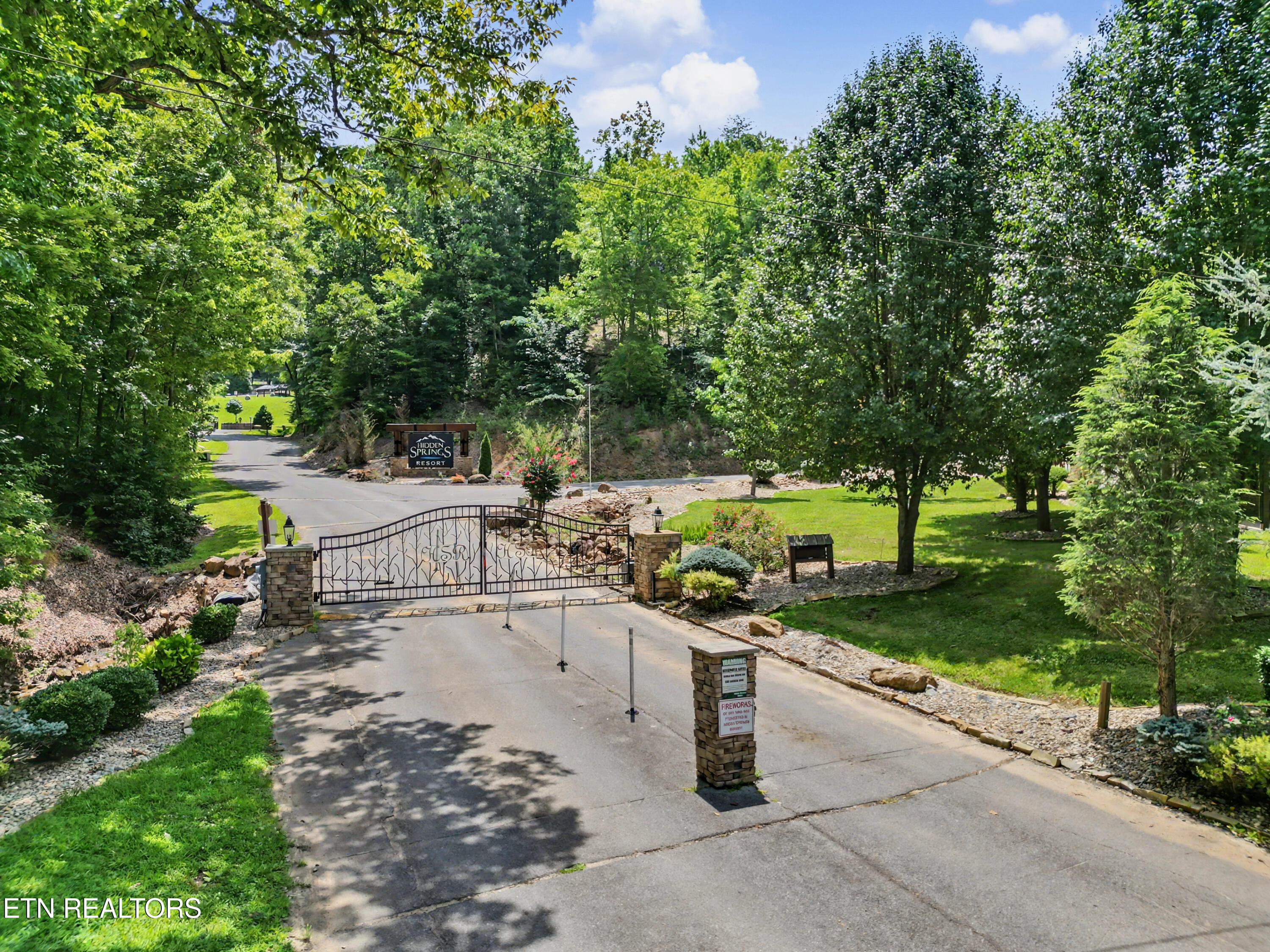 1609 Pinewood Way Sevierville TN 37862