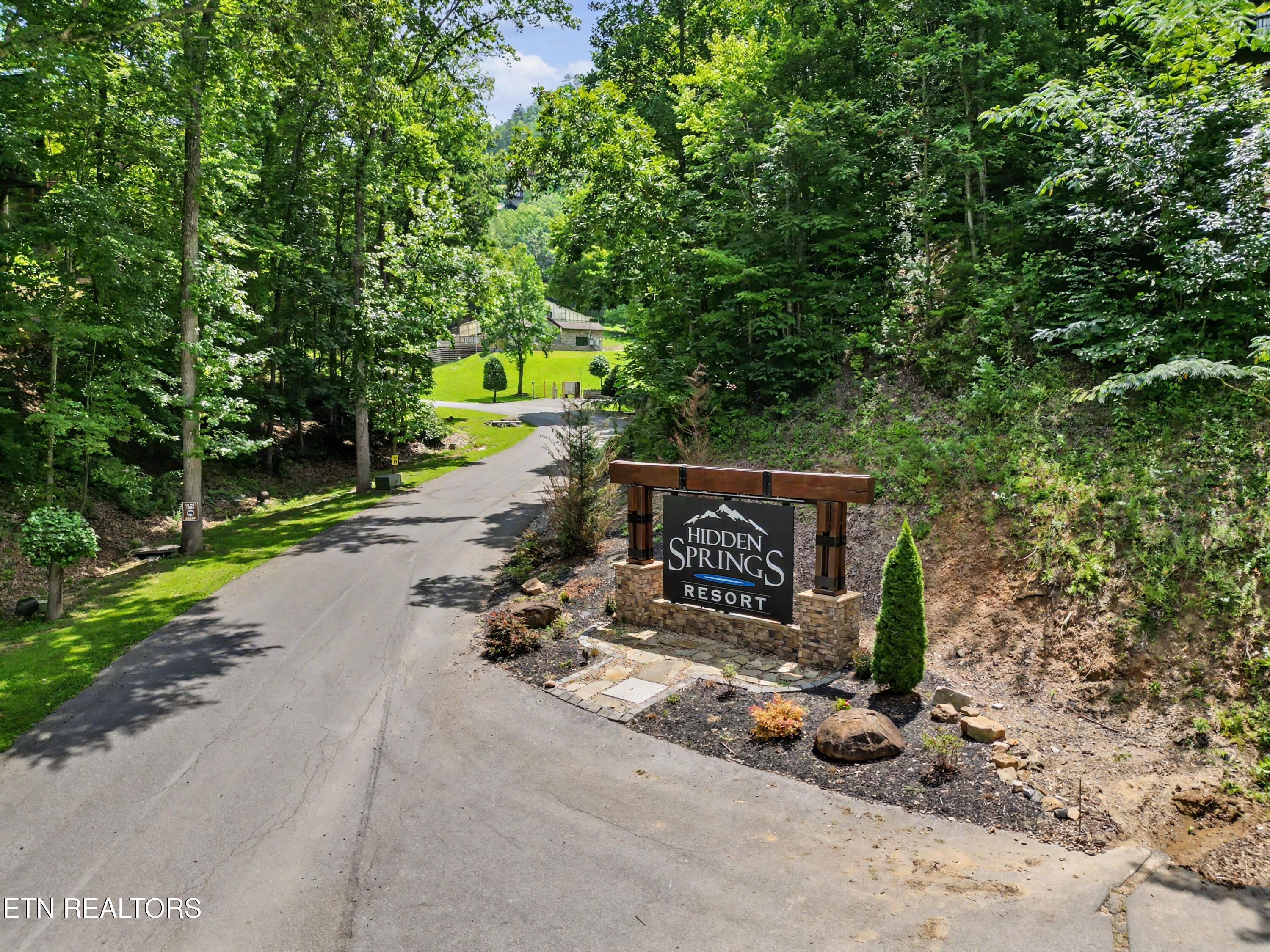 1609 Pinewood Way Sevierville TN 37862