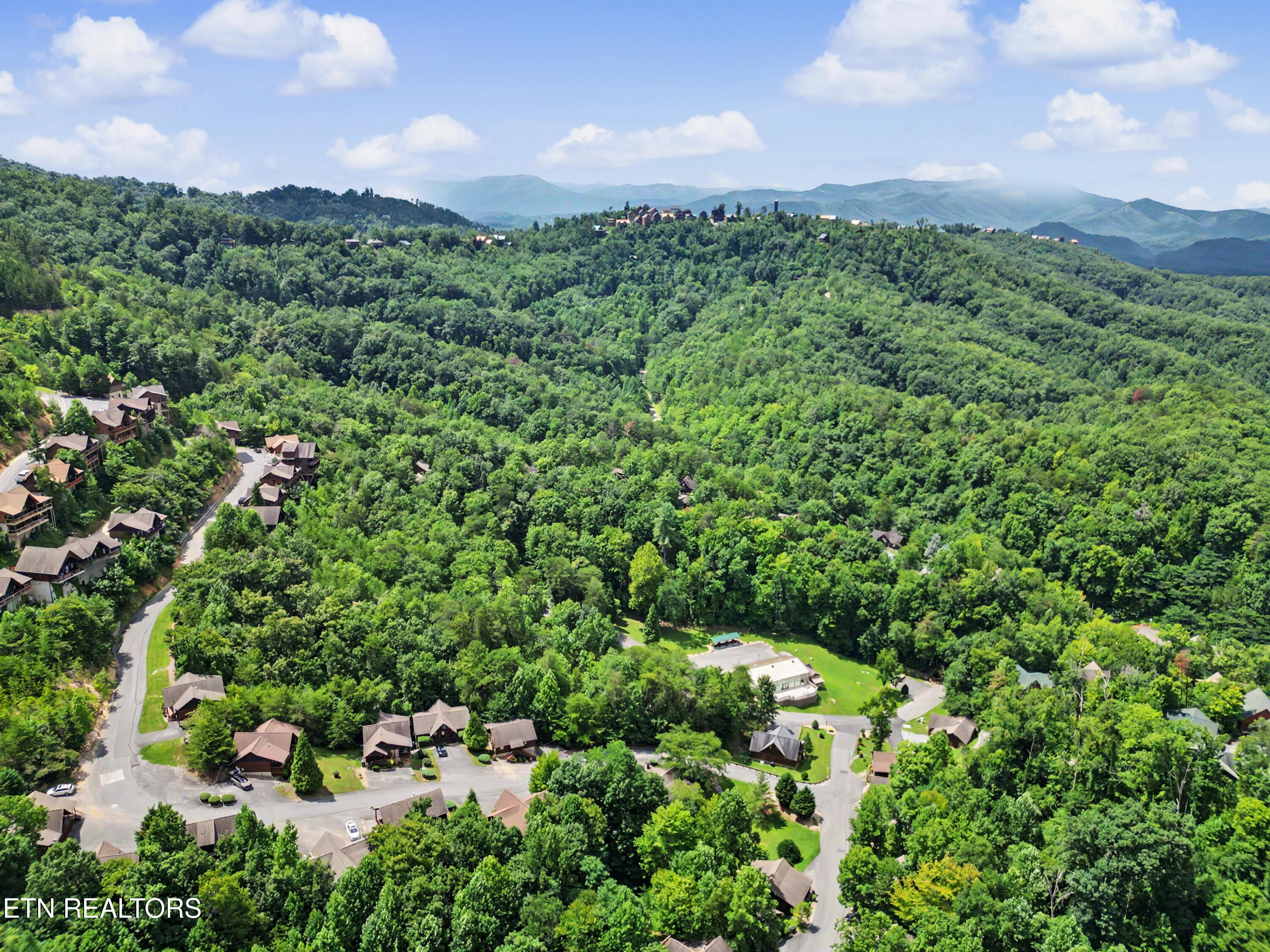 1609 Pinewood Way Sevierville TN 37862