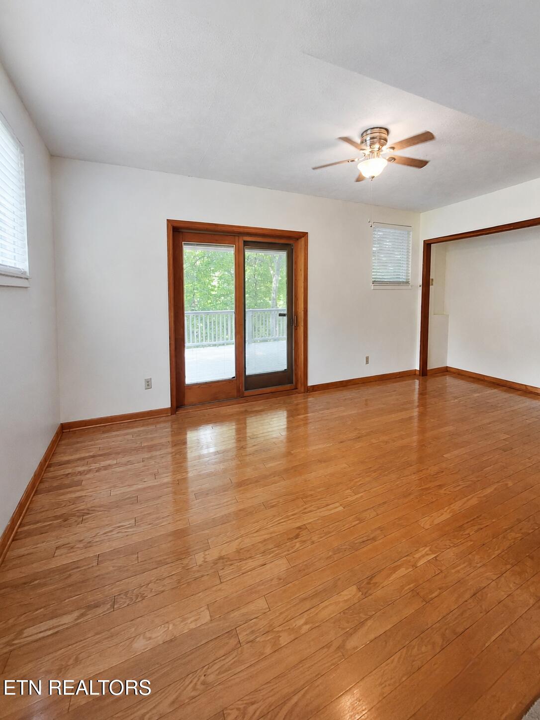18 Moore Lane Oak Ridge TN 37830
