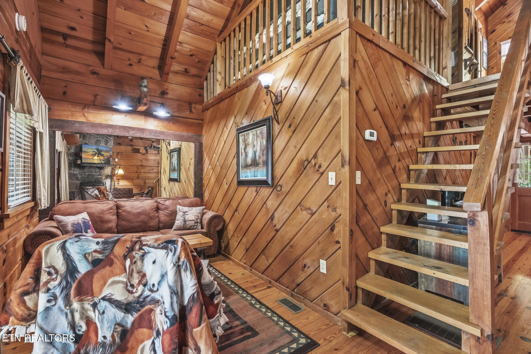 3005 Mountain Memories Way Sevierville TN 37876