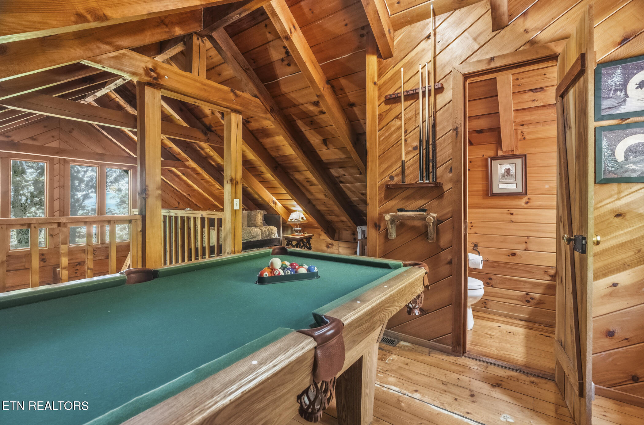 3005 Mountain Memories Way Sevierville TN 37876