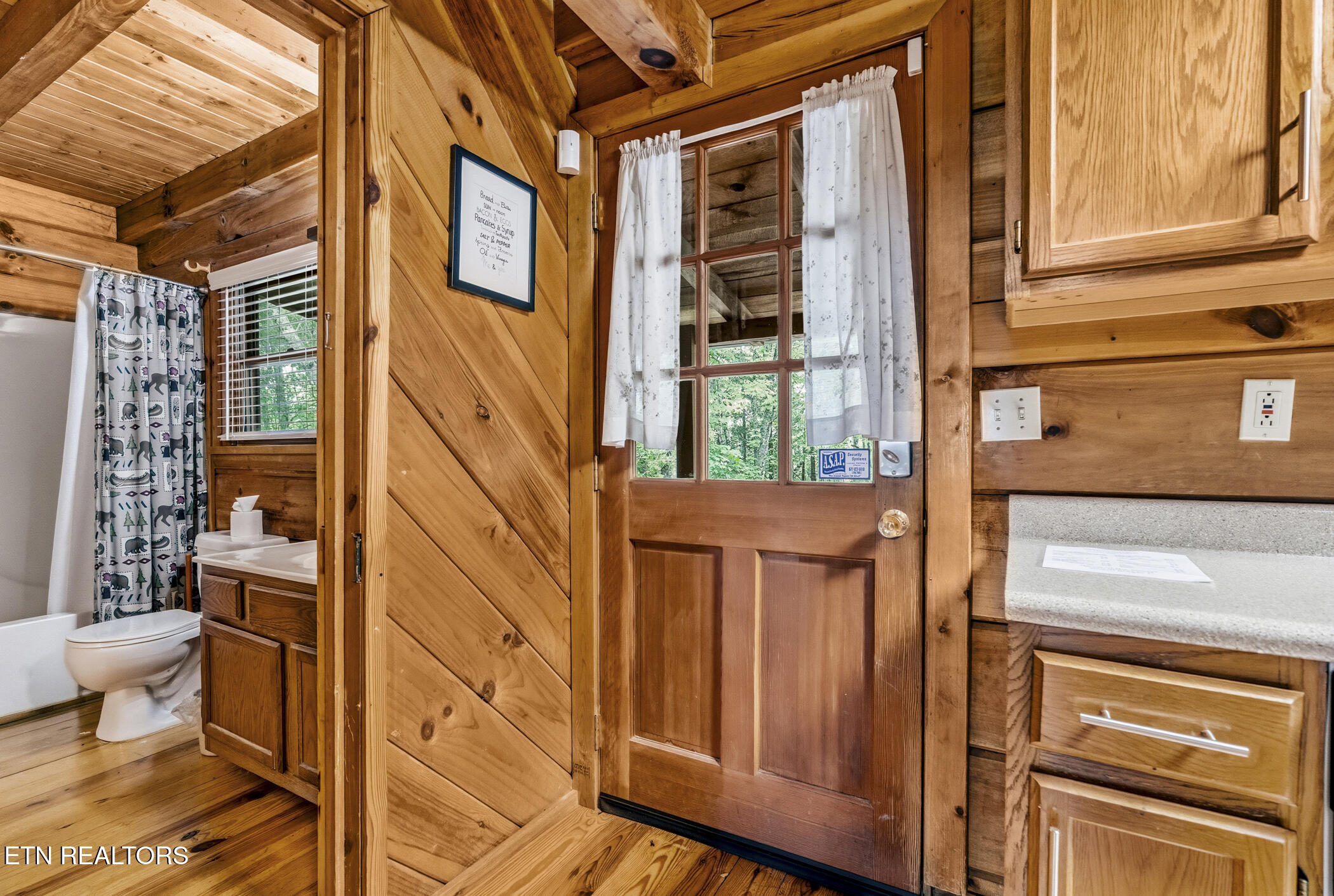 3005 Mountain Memories Way Sevierville TN 37876