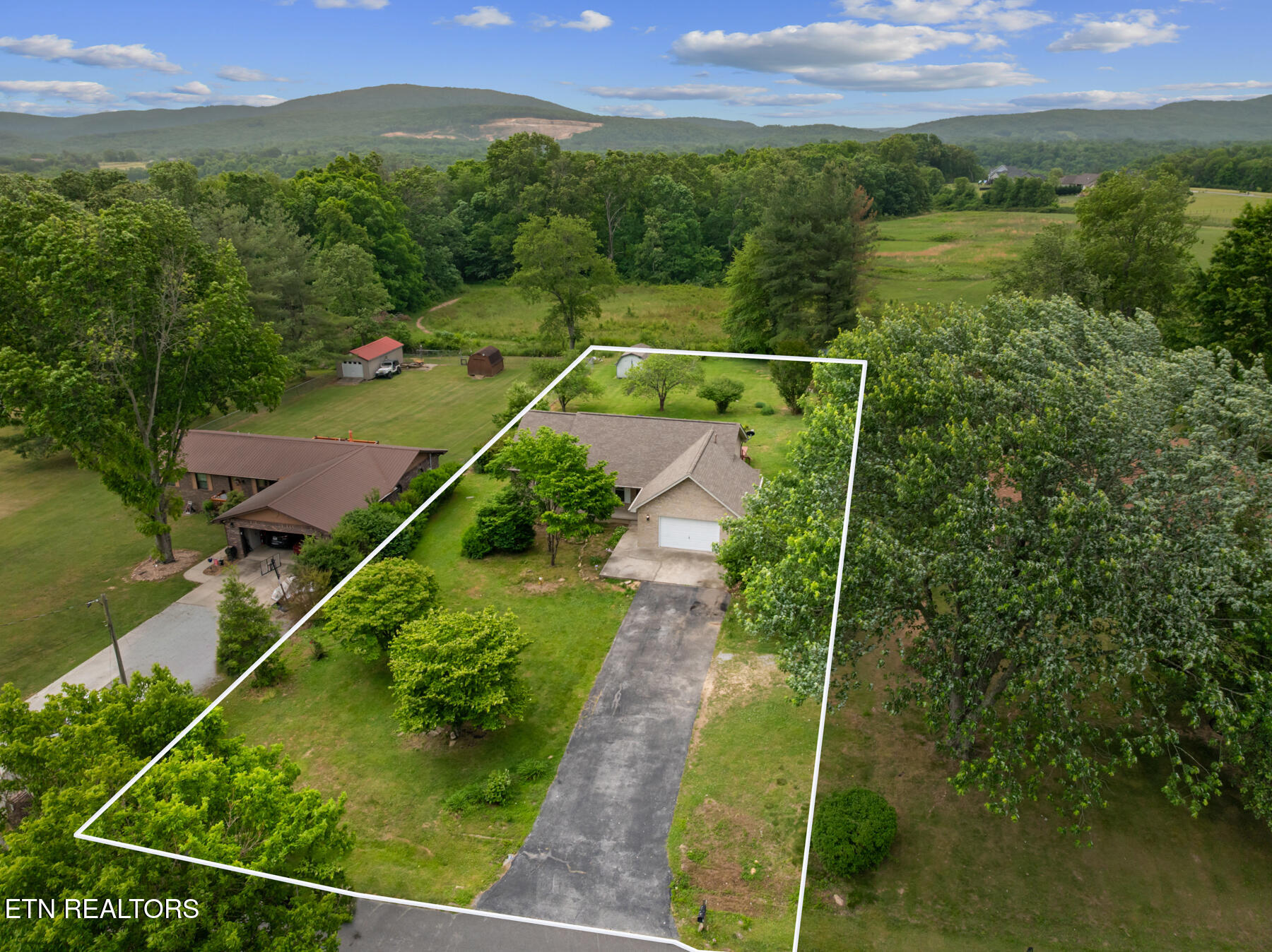 130 Chestnut Court Crossville TN 38555