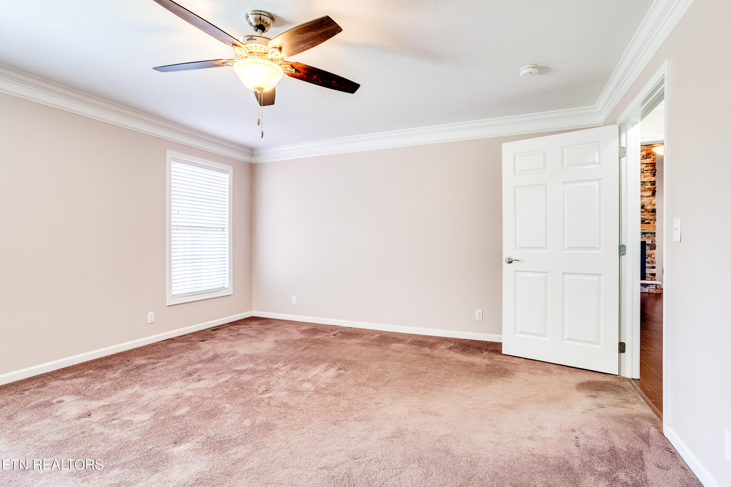 329 Hickory Lane Jacksboro TN 37757
