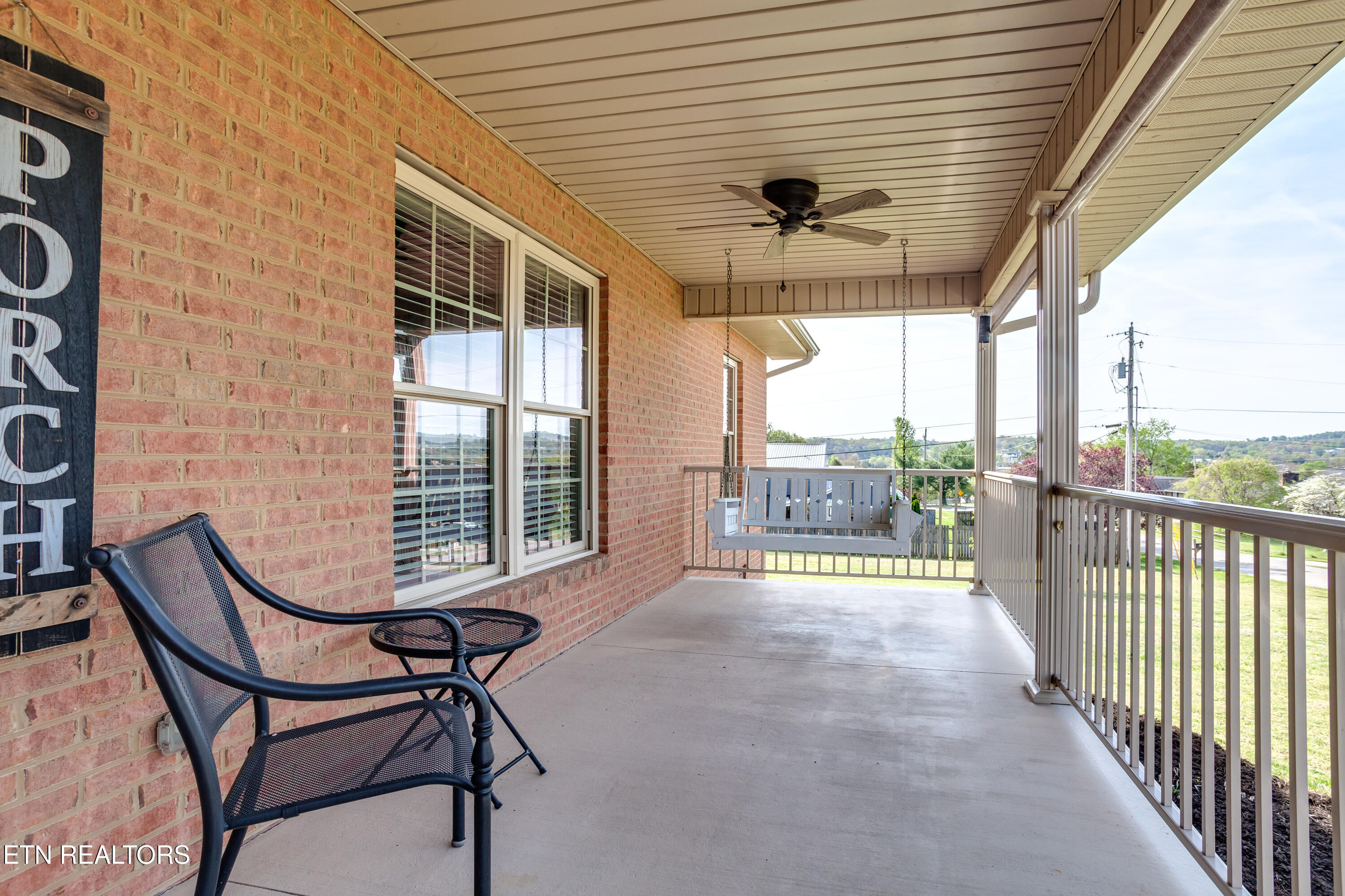 329 Hickory Lane Jacksboro TN 37757