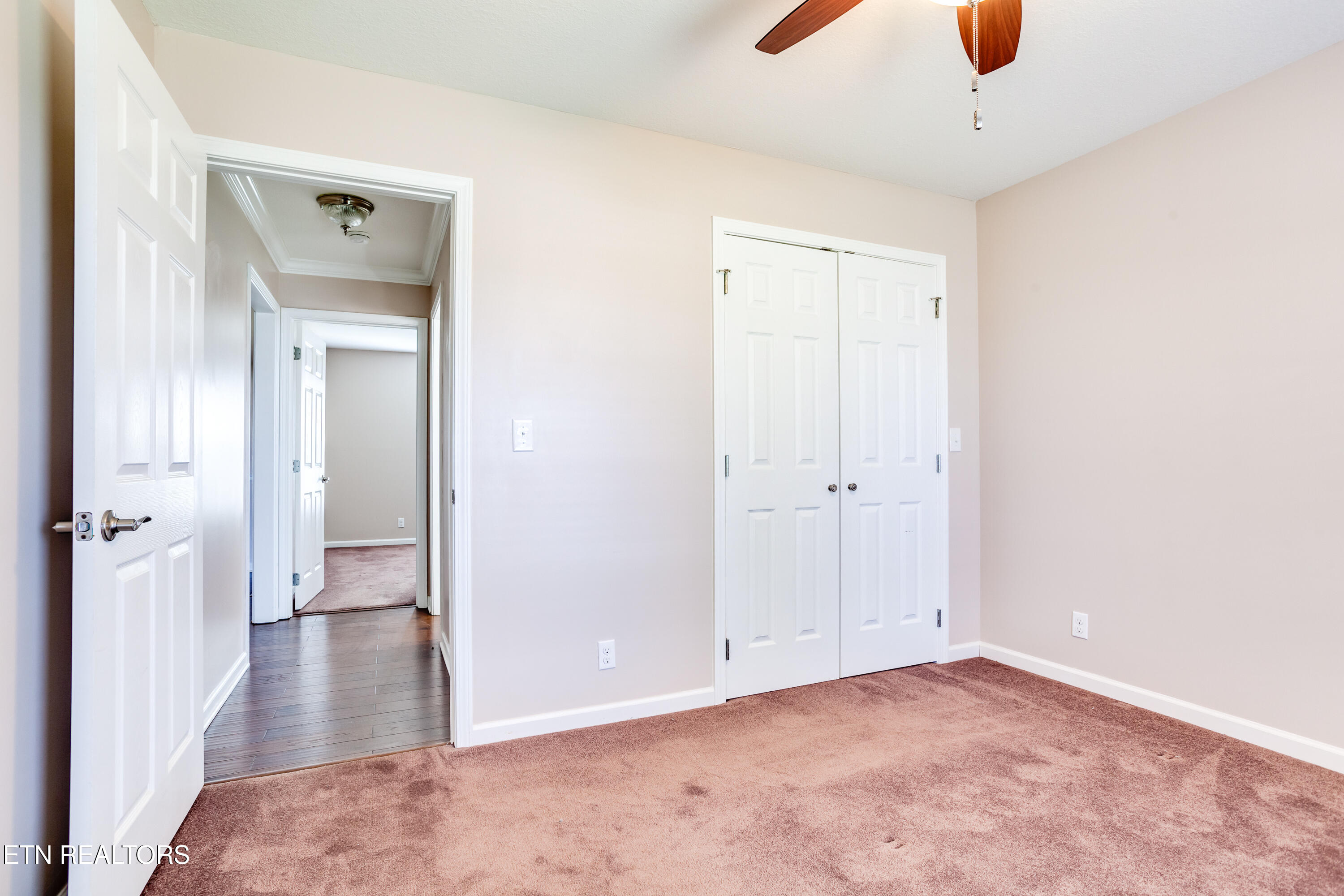 329 Hickory Lane Jacksboro TN 37757