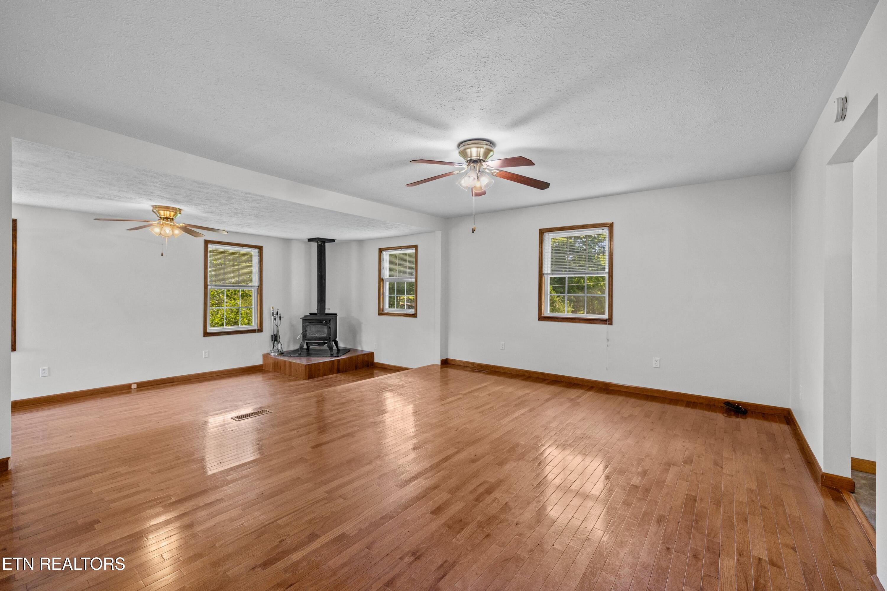 155 Neely Drive New Tazewell TN 37825