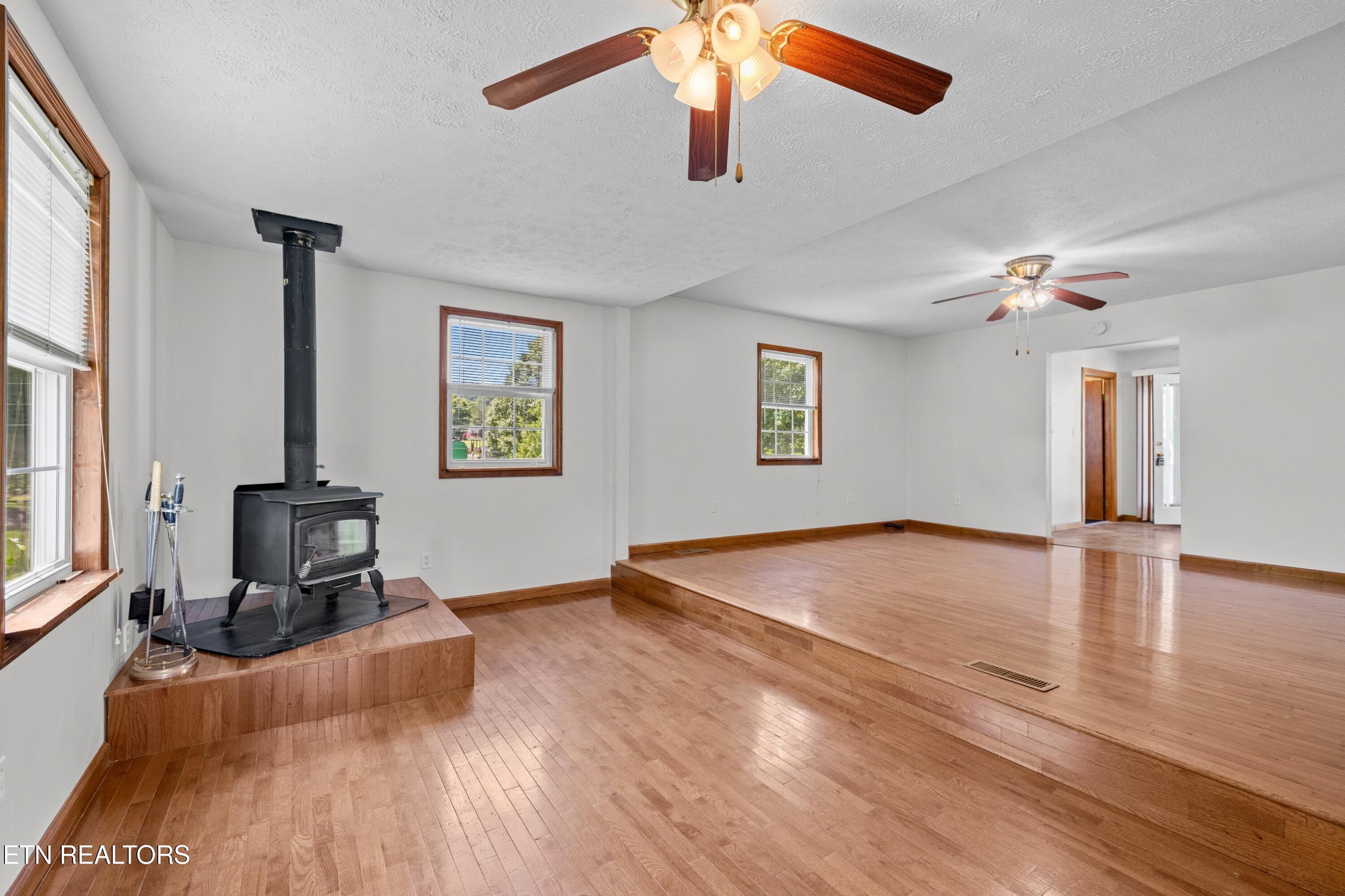 155 Neely Drive New Tazewell TN 37825