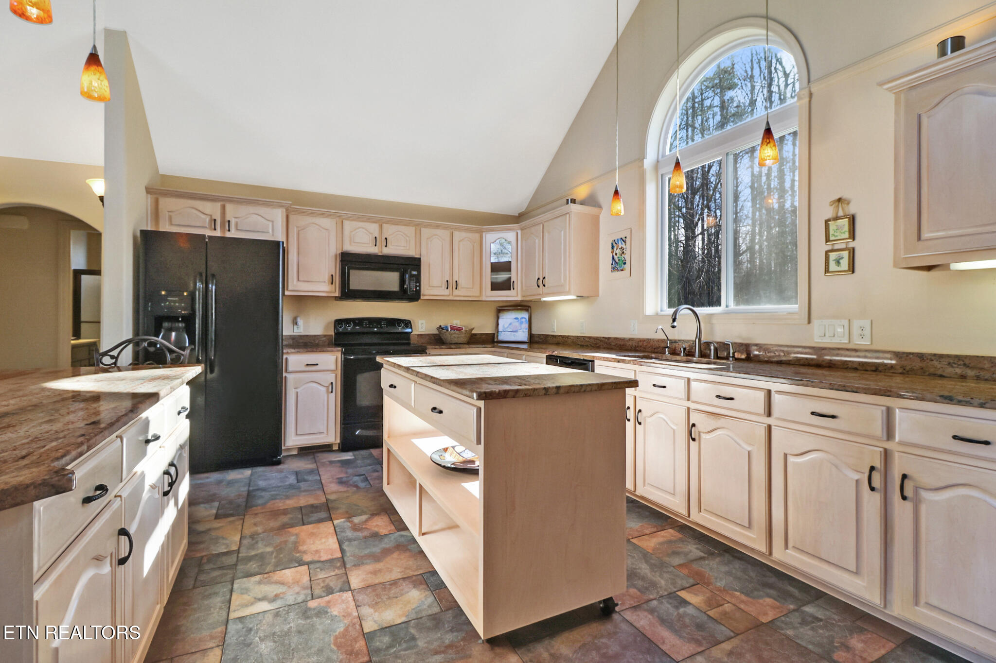14 Needham Terrace Crossville TN 38558