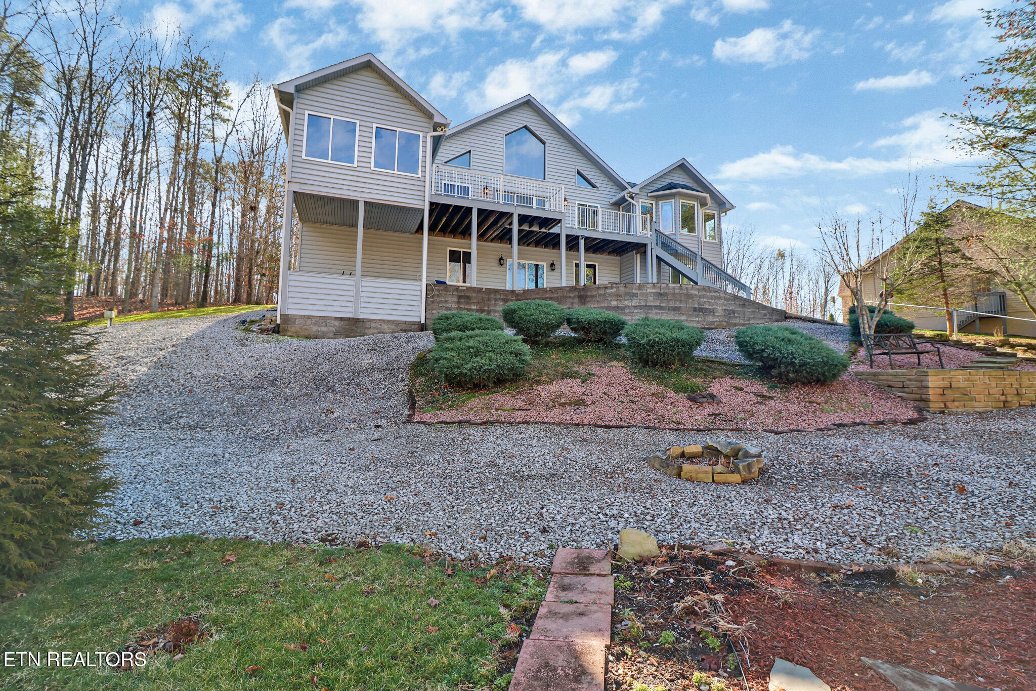 14 Needham Terrace Crossville TN 38558