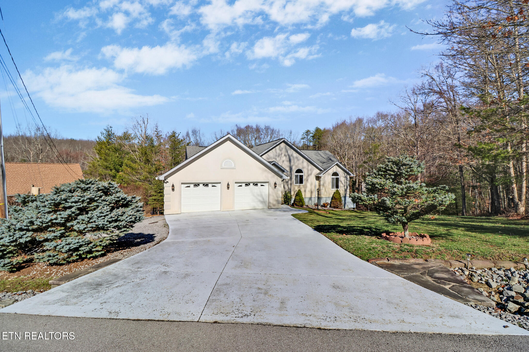 14 Needham Terrace Crossville TN 38558