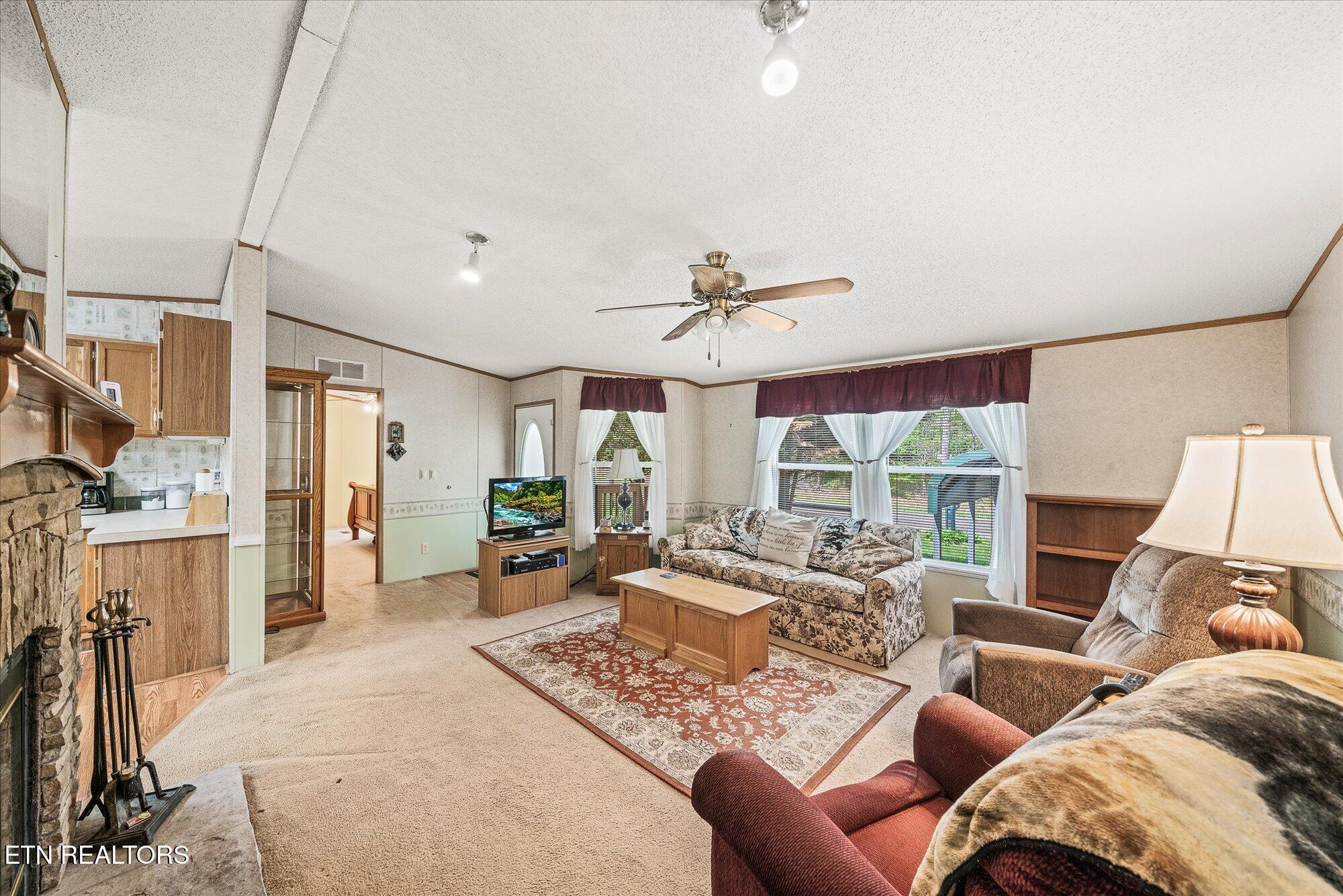 6028 Loch Loosa Drive Crossville TN 38572