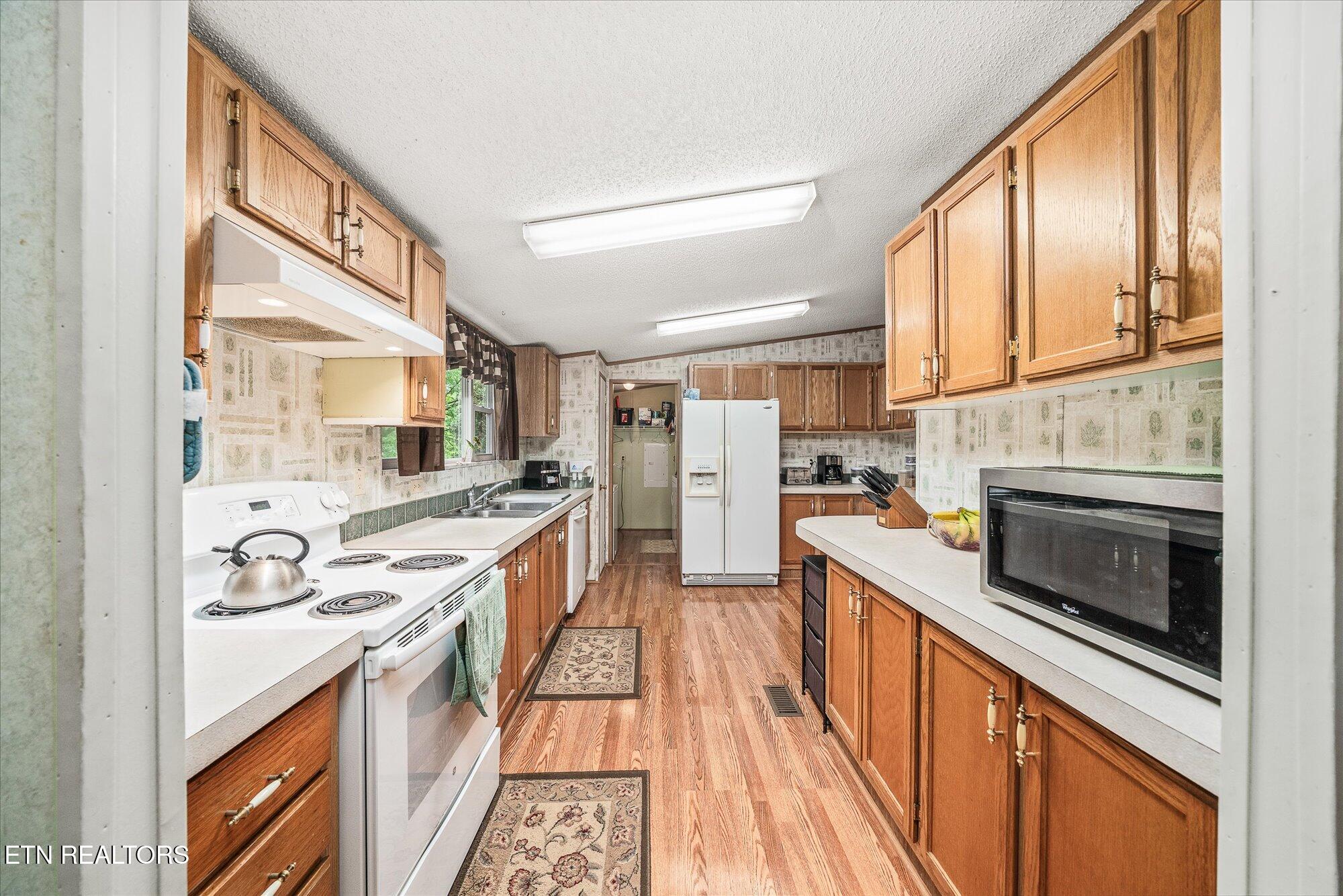 6028 Loch Loosa Drive Crossville TN 38572