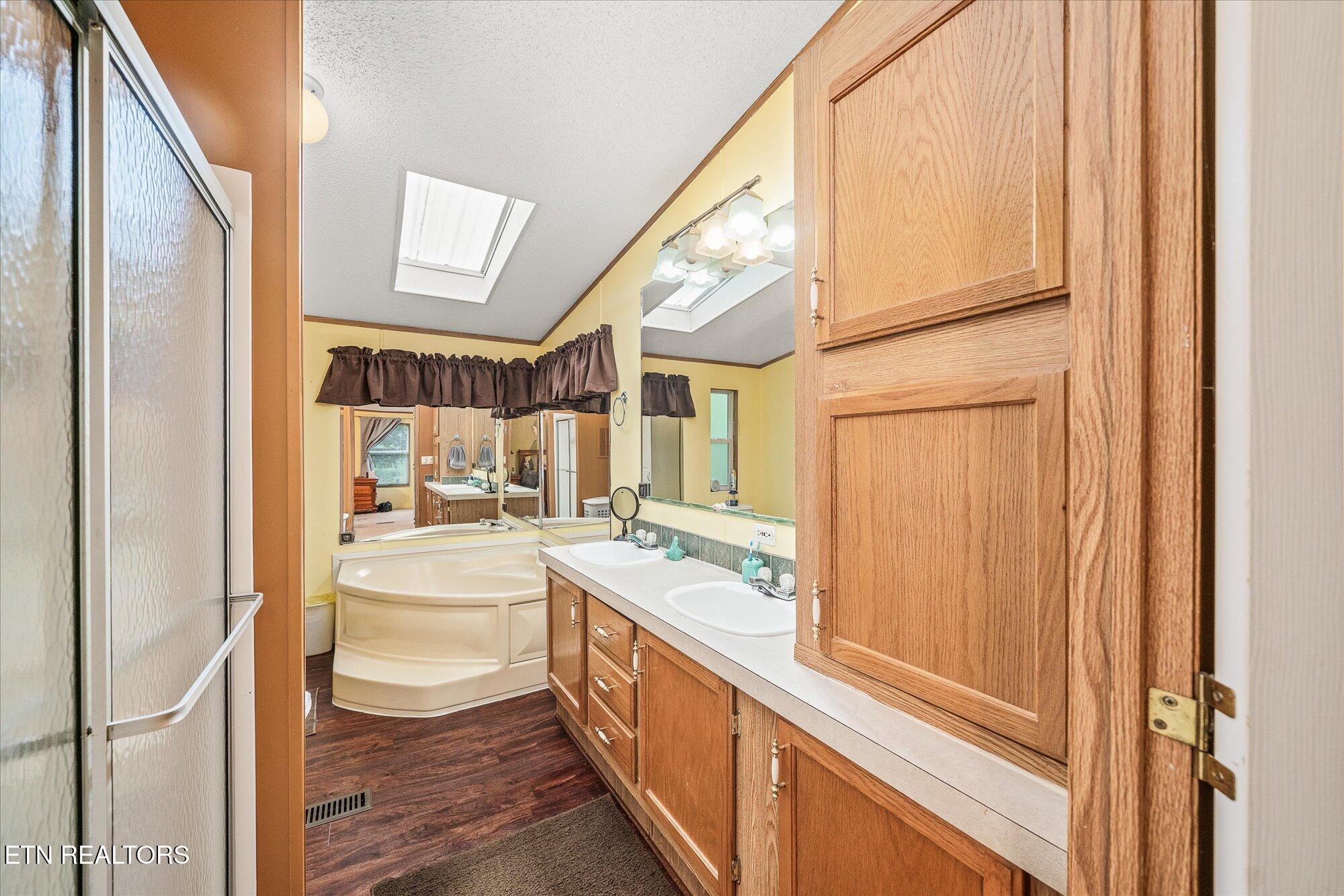 6028 Loch Loosa Drive Crossville TN 38572
