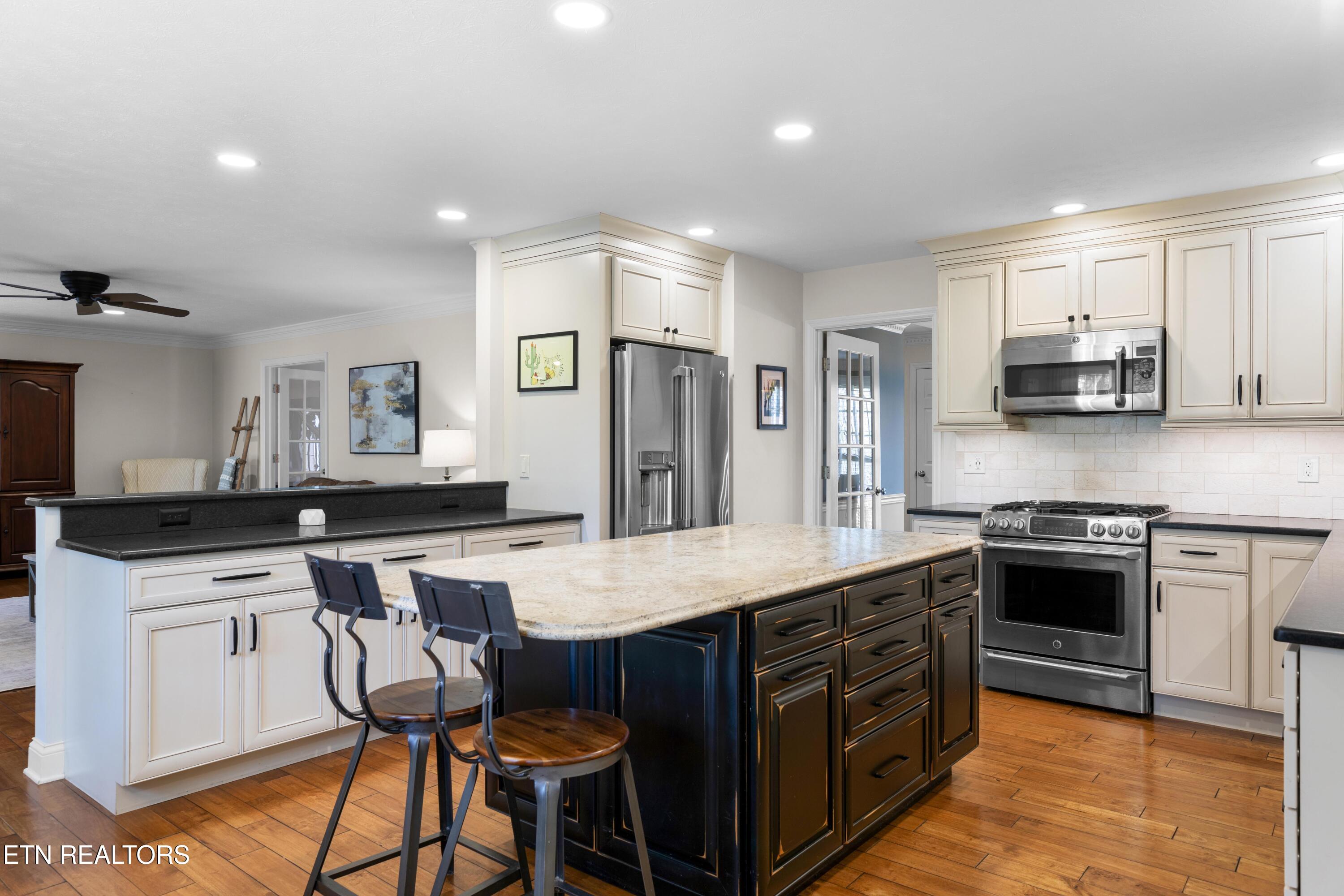 724 Summit Lake Court Knoxville TN 37922