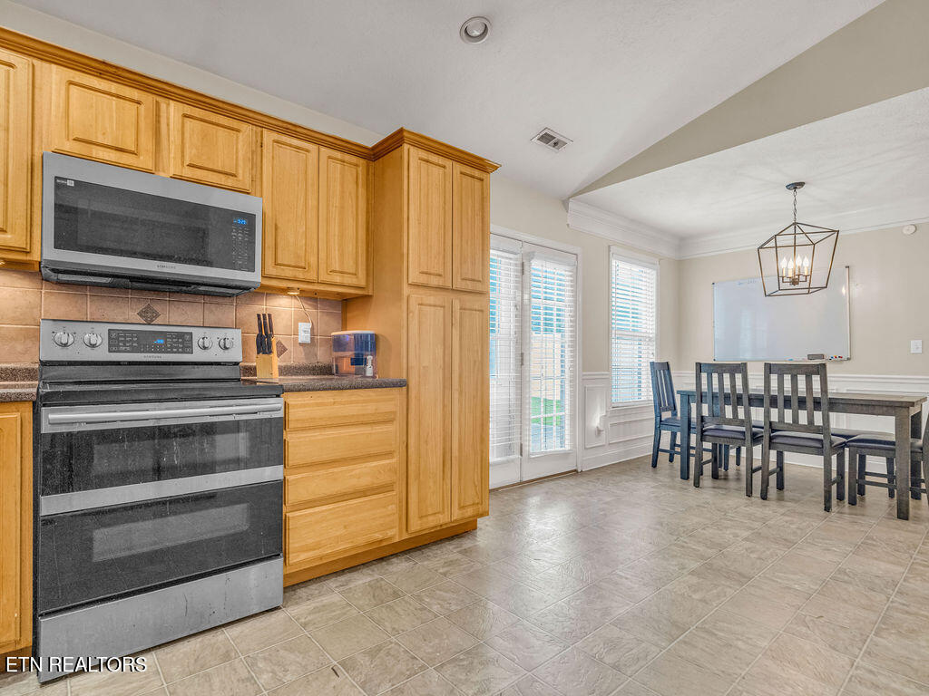 6861 Cardindale Drive Knoxville TN 37918