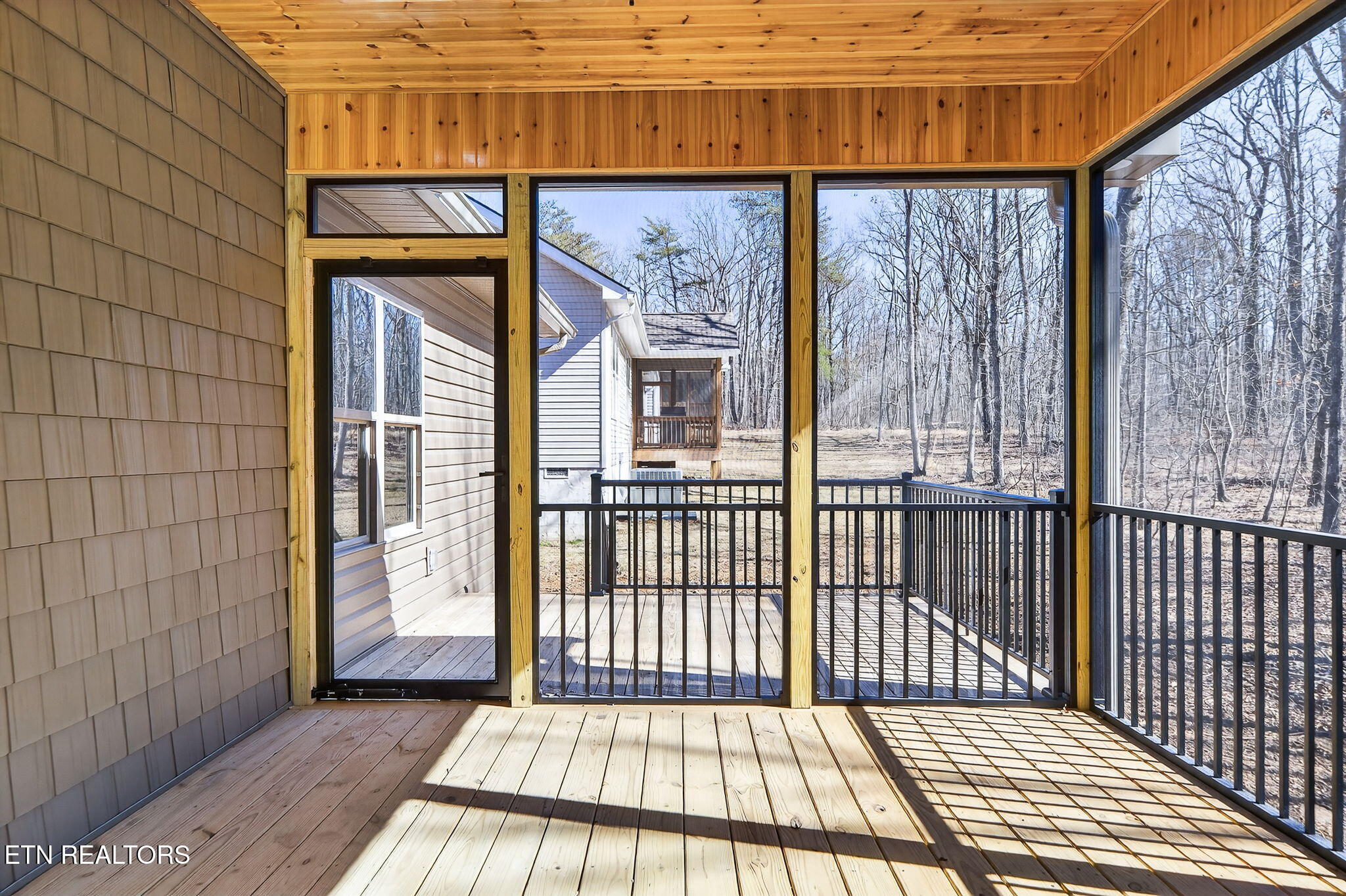 382 St George Drive Crossville TN 38558