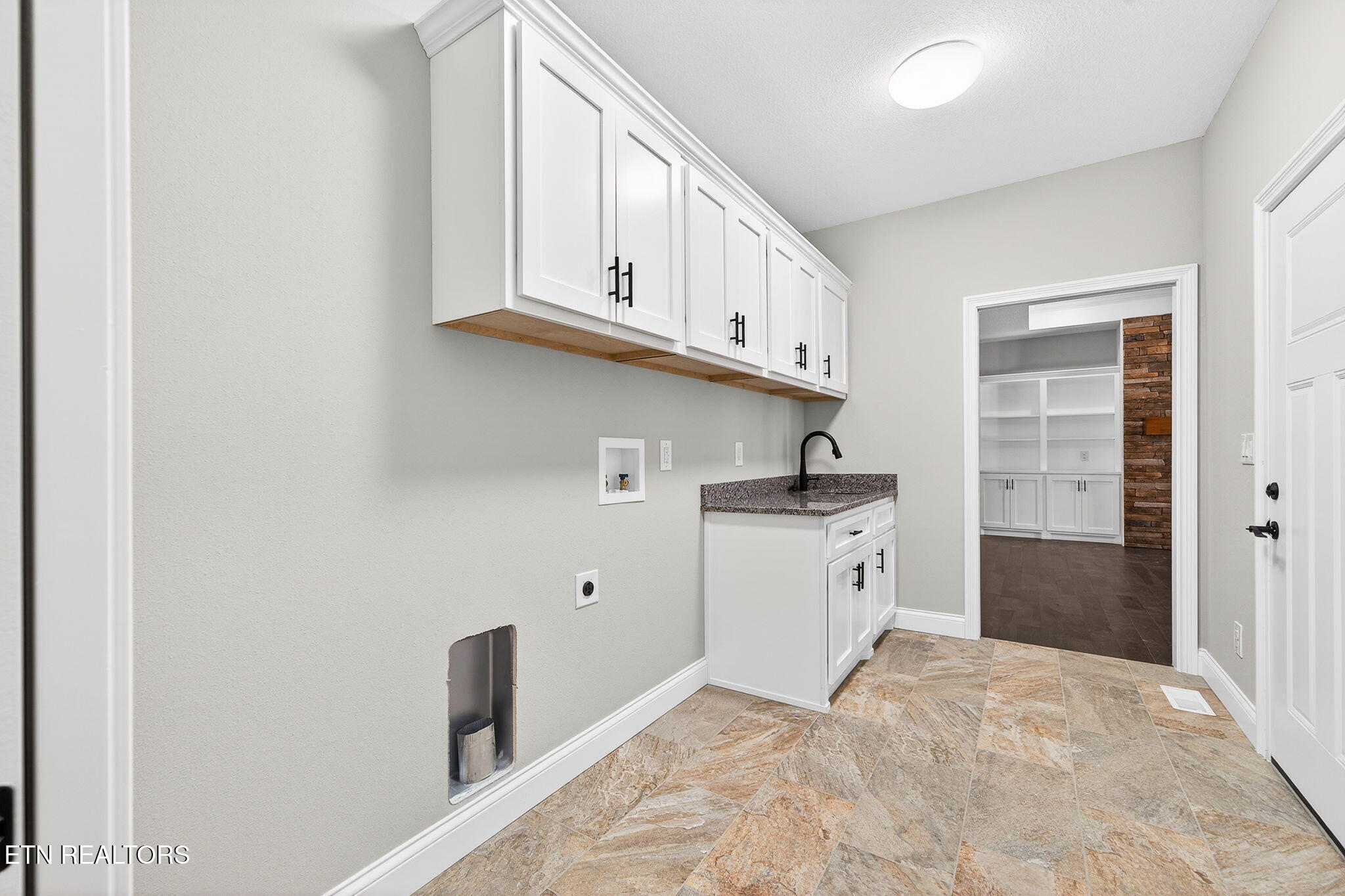 382 St George Drive Crossville TN 38558