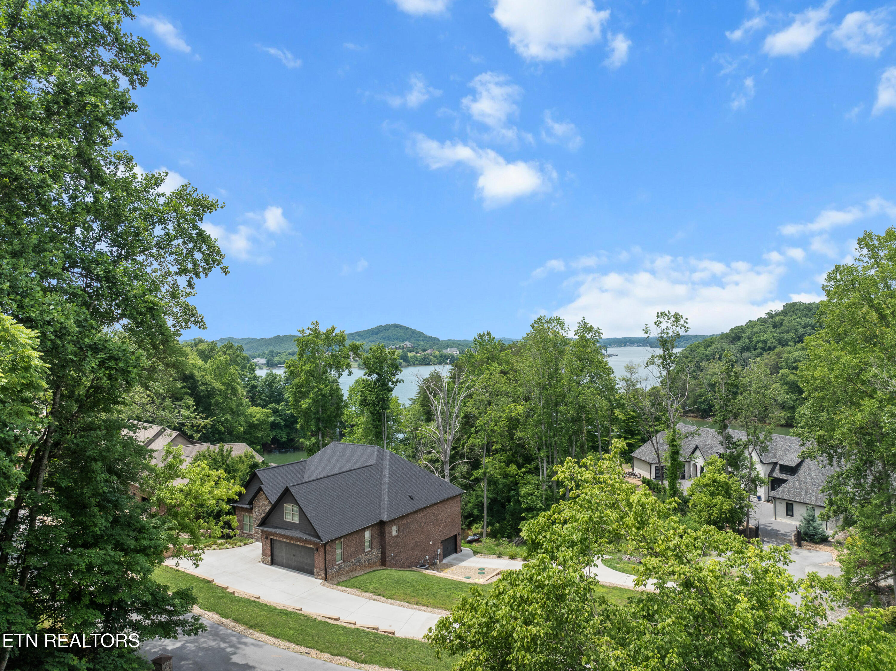 198 E Cove Drive Greenback TN 37742