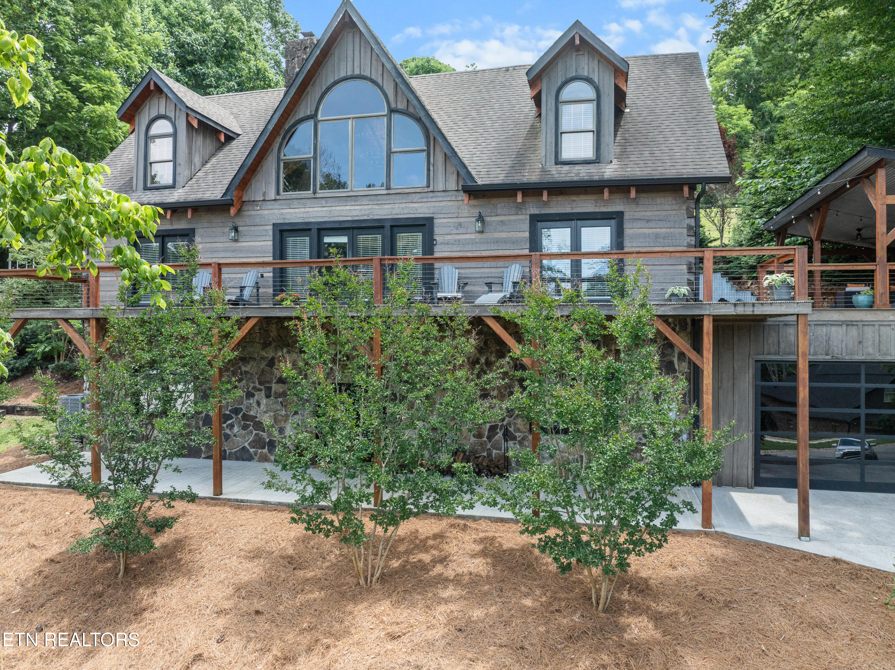 198 E Cove Drive Greenback TN 37742