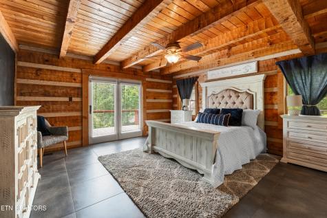 198 E Cove Drive Greenback TN 37742