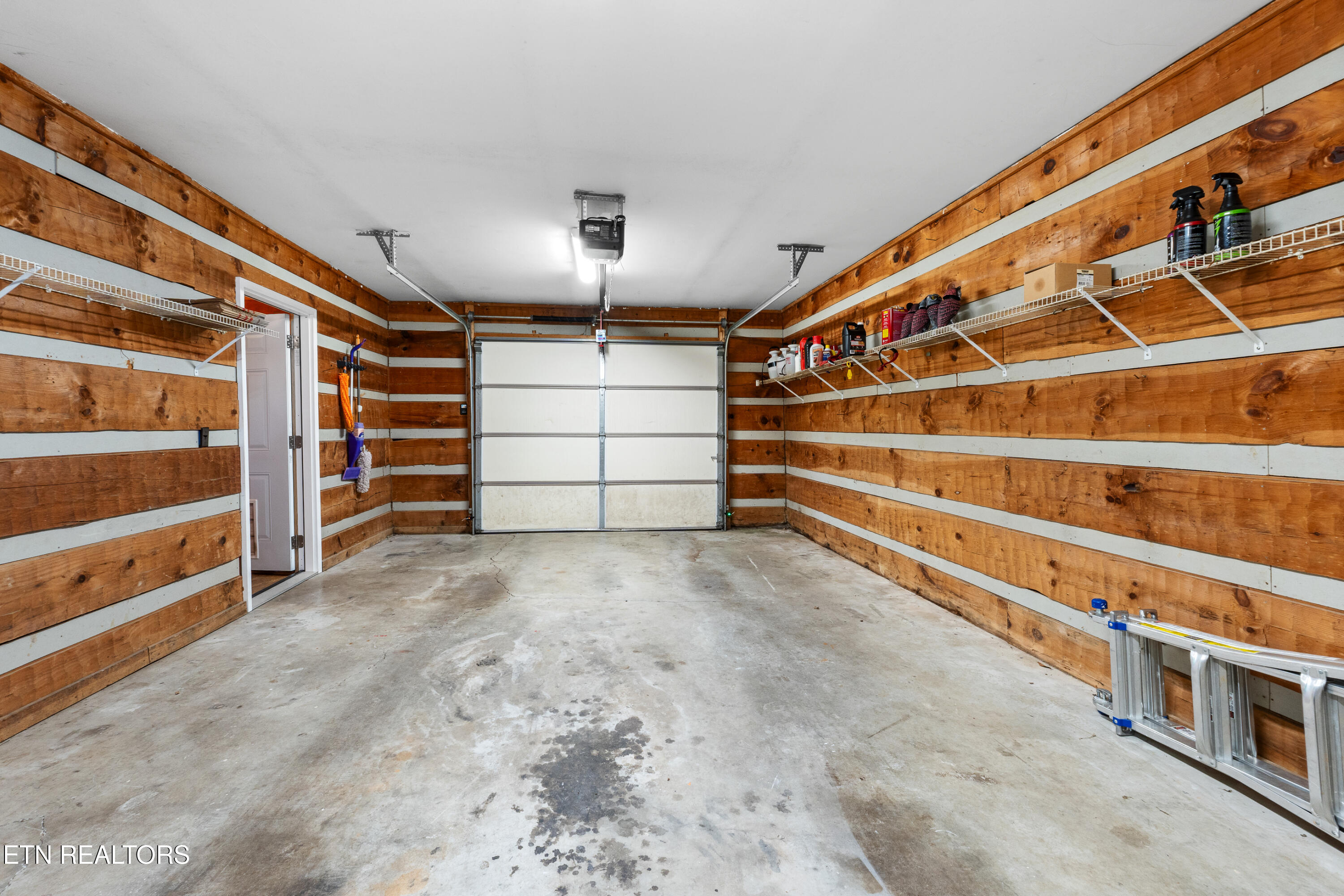 198 E Cove Drive Greenback TN 37742