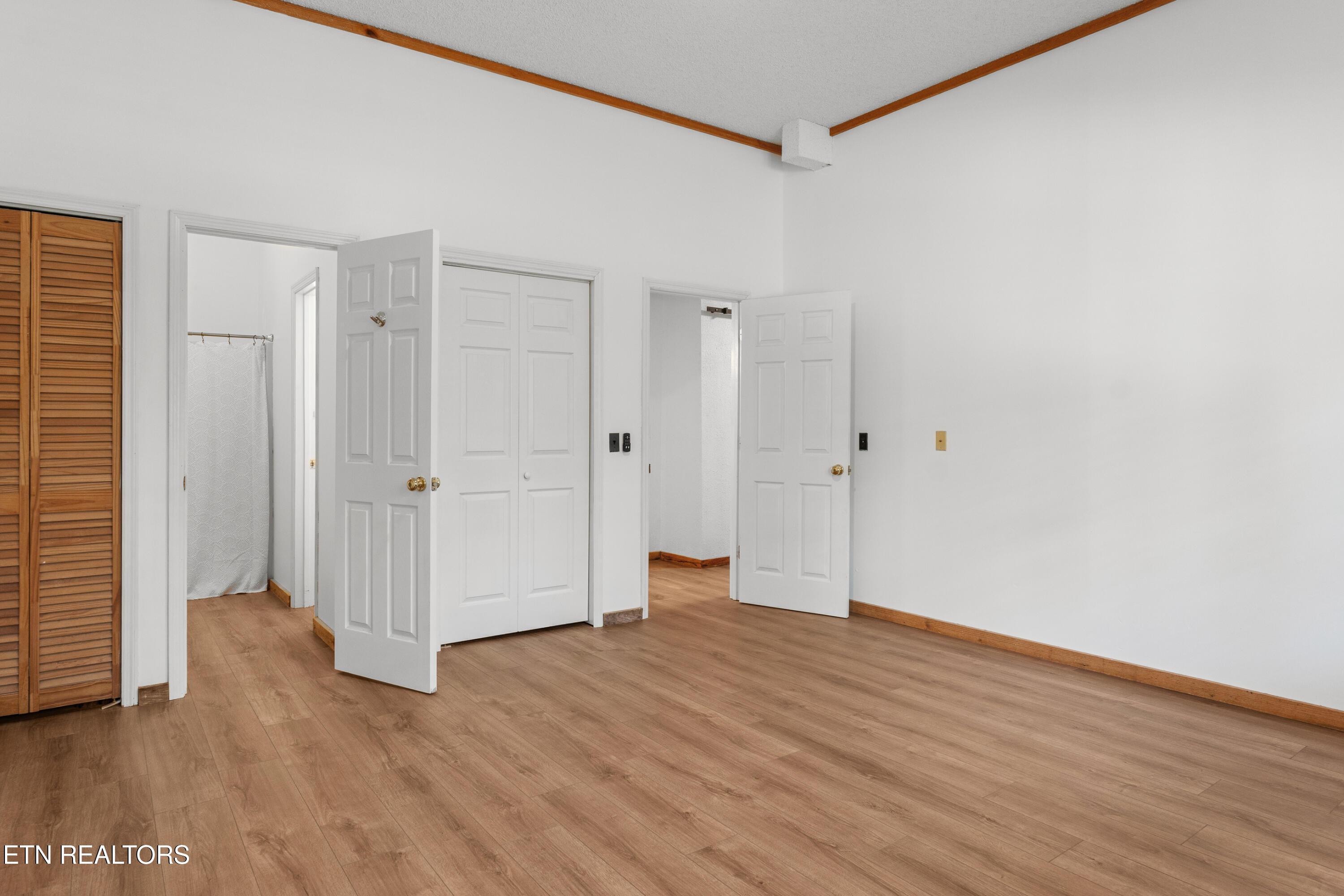 198 E Cove Drive Greenback TN 37742
