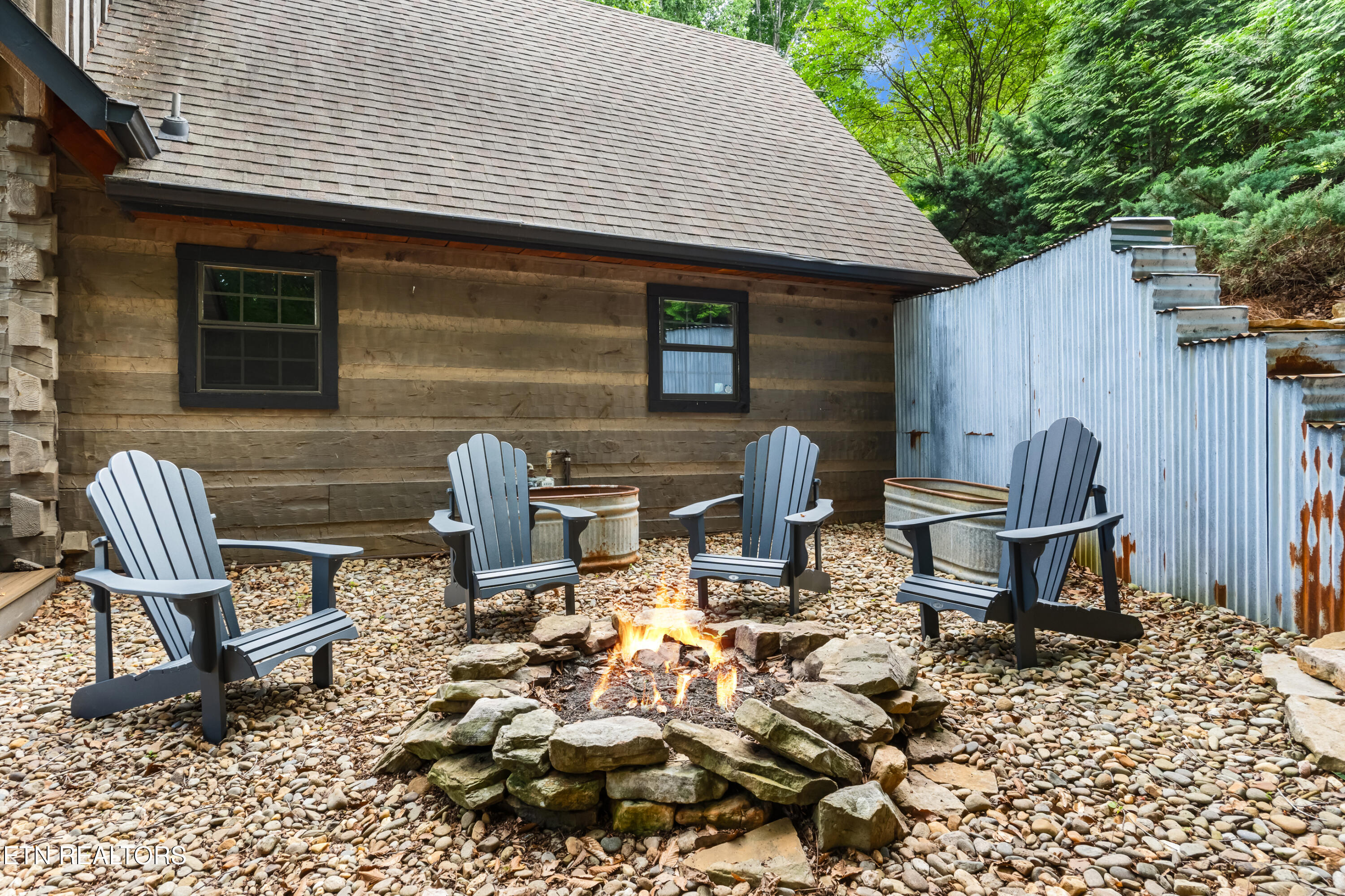 198 E Cove Drive Greenback TN 37742