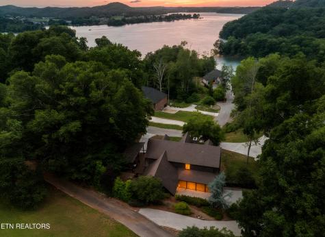 198 E Cove Drive Greenback TN 37742