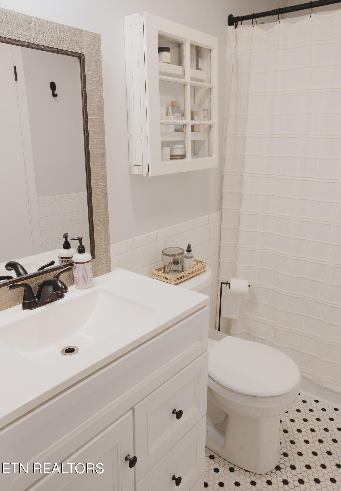 3310 Melody Lane Maryville TN 37804