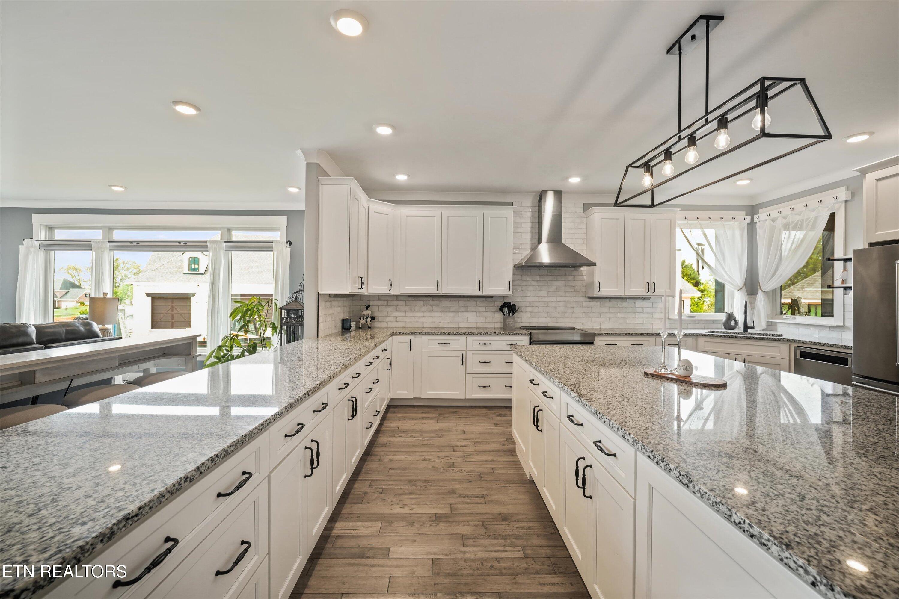 3223 Lowes Landing Louisville TN 37777