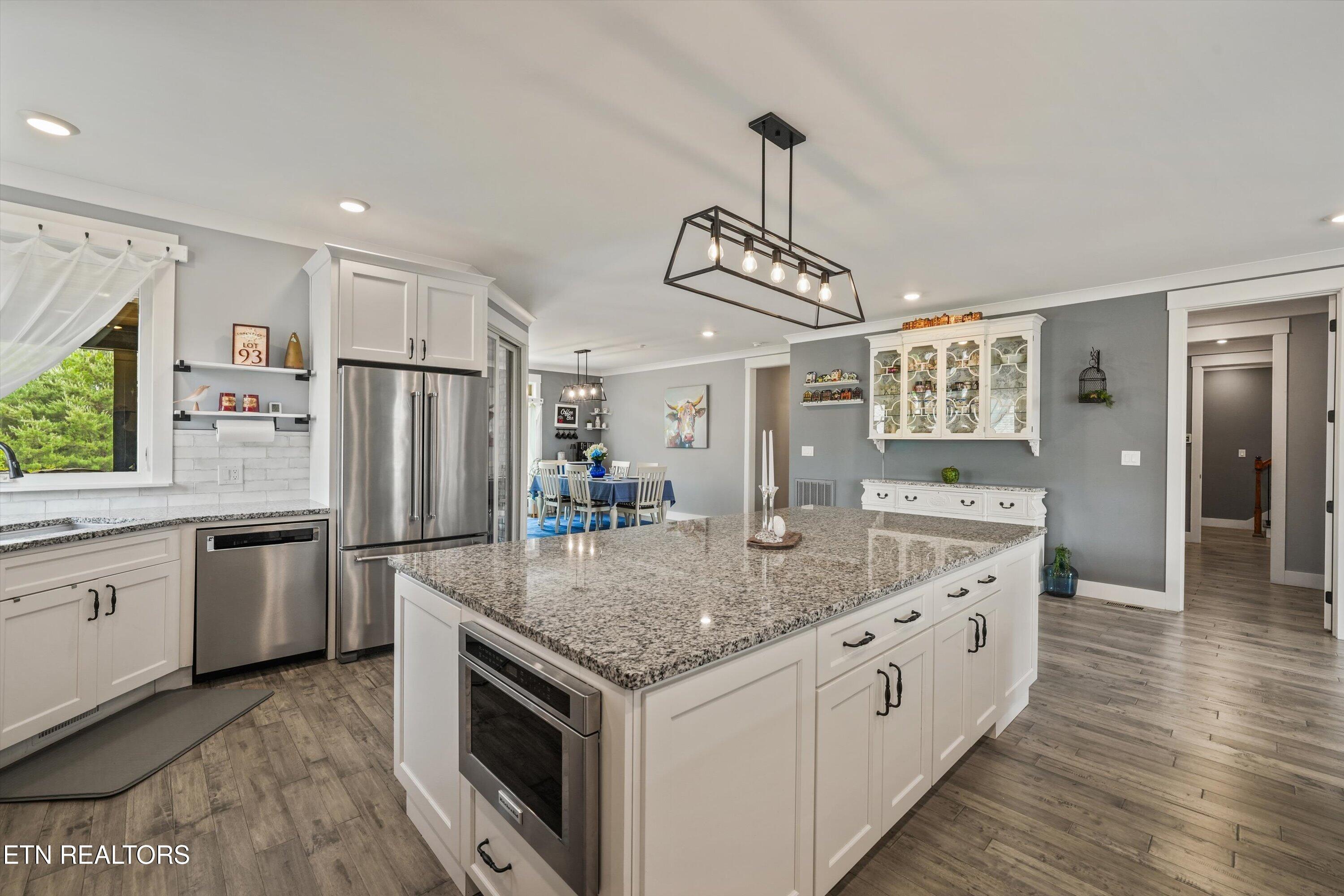 3223 Lowes Landing Louisville TN 37777