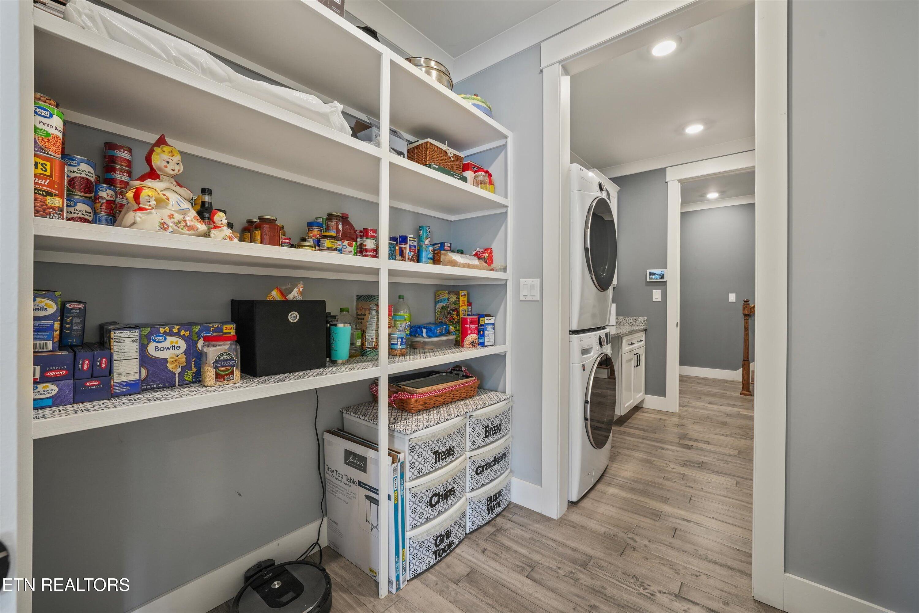3223 Lowes Landing Louisville TN 37777