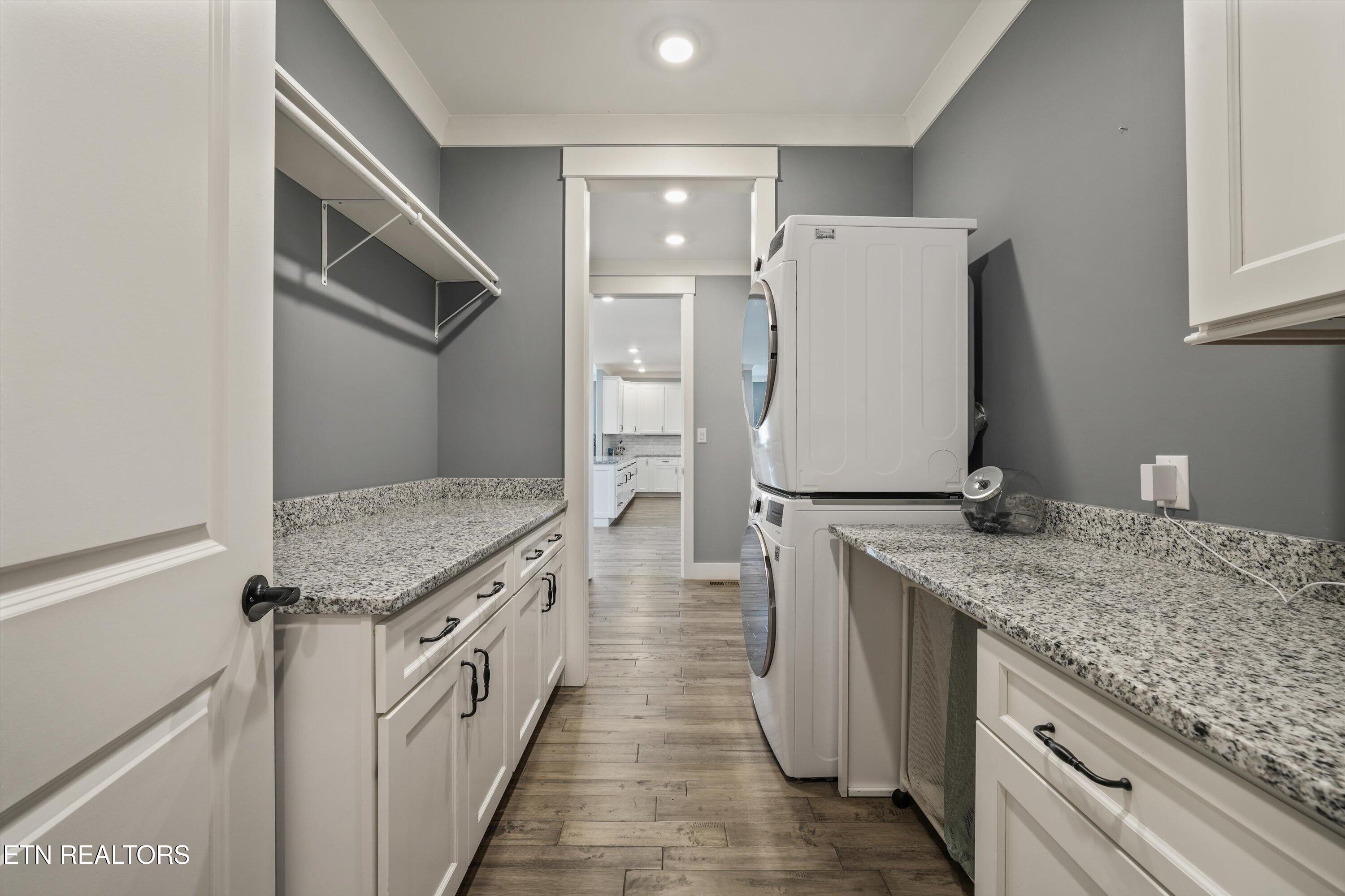 3223 Lowes Landing Louisville TN 37777
