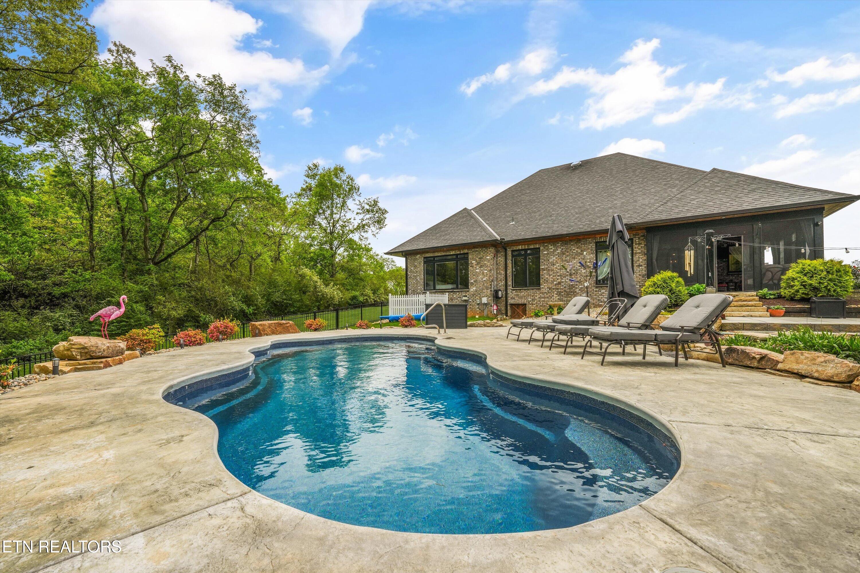 3223 Lowes Landing Louisville TN 37777