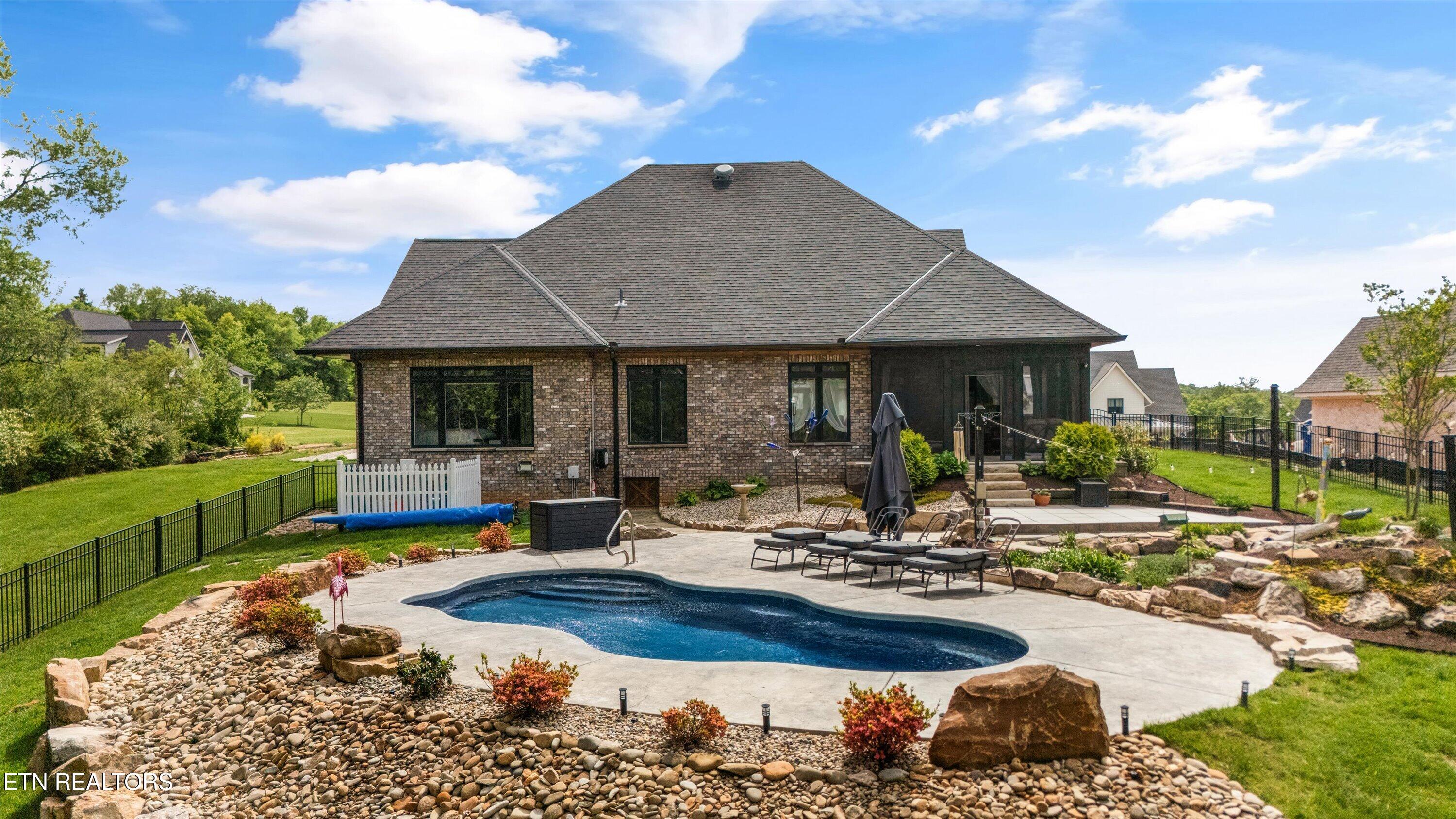 3223 Lowes Landing Louisville TN 37777