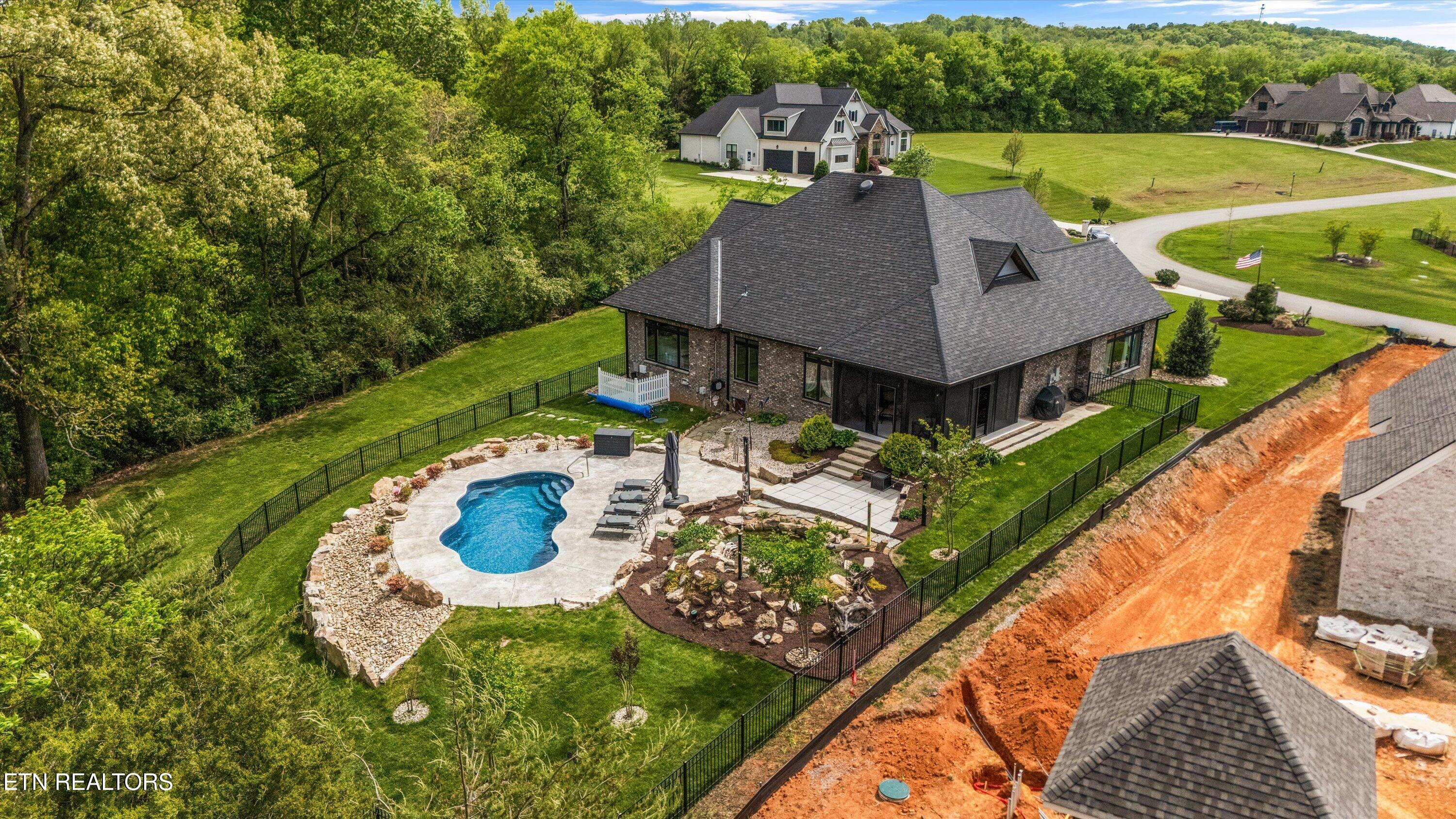 3223 Lowes Landing Louisville TN 37777